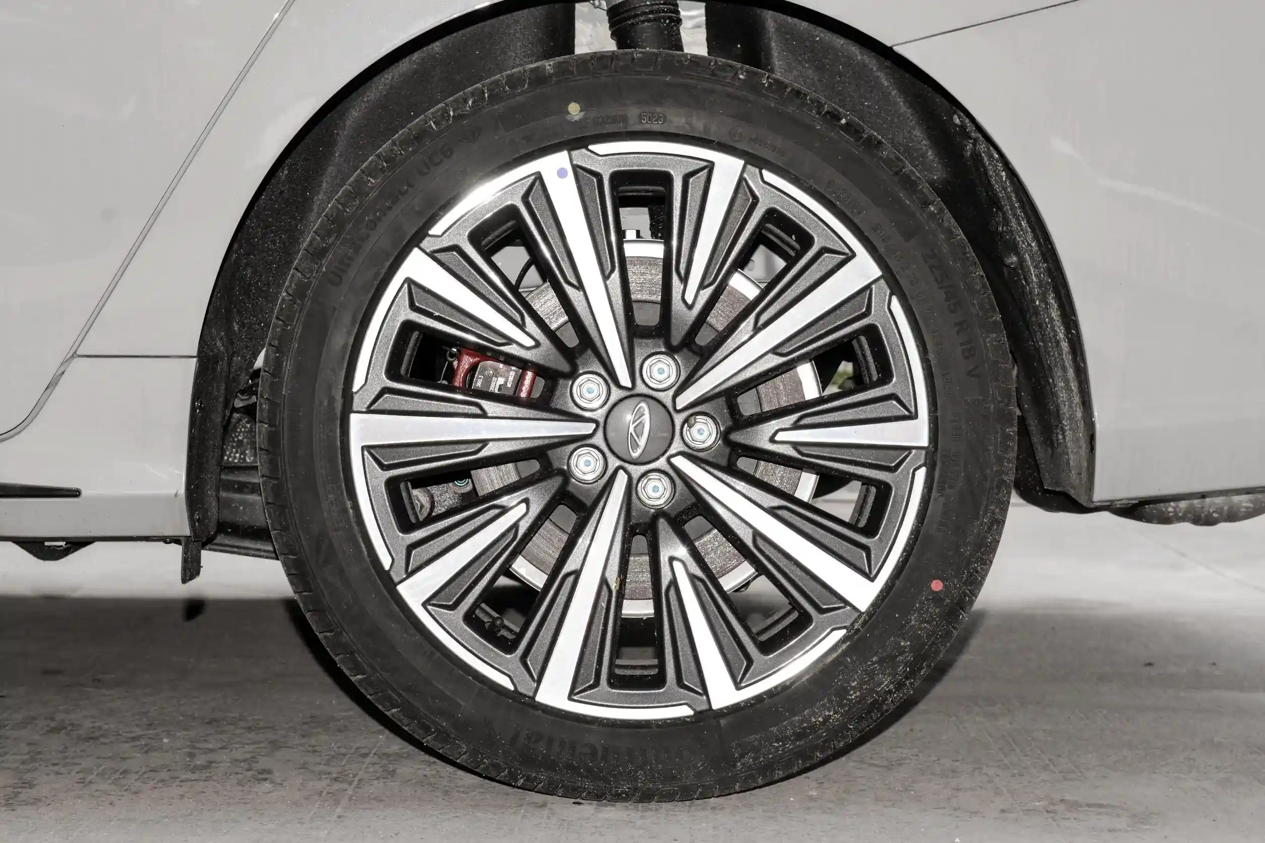 Chery ARRIZO 8 picture (1)