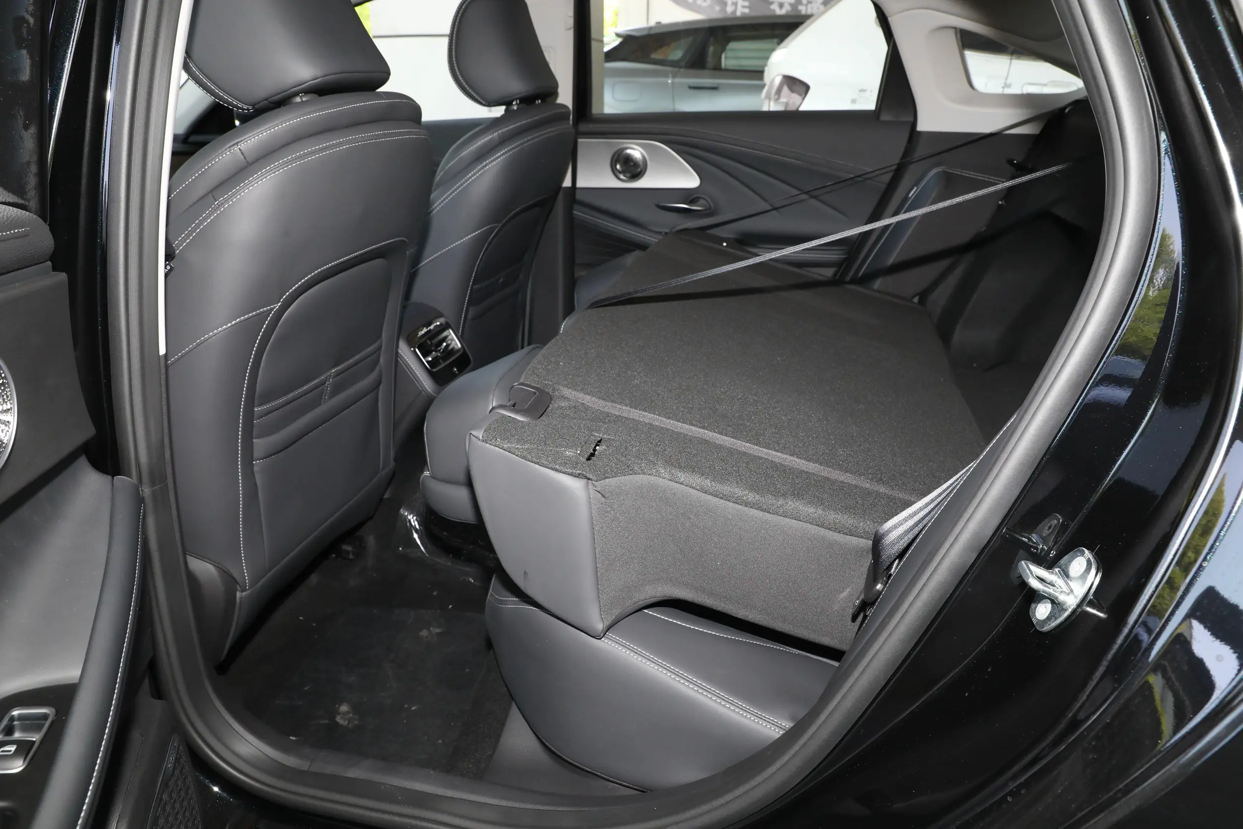 Chery ARRIZO 8 picture (10)