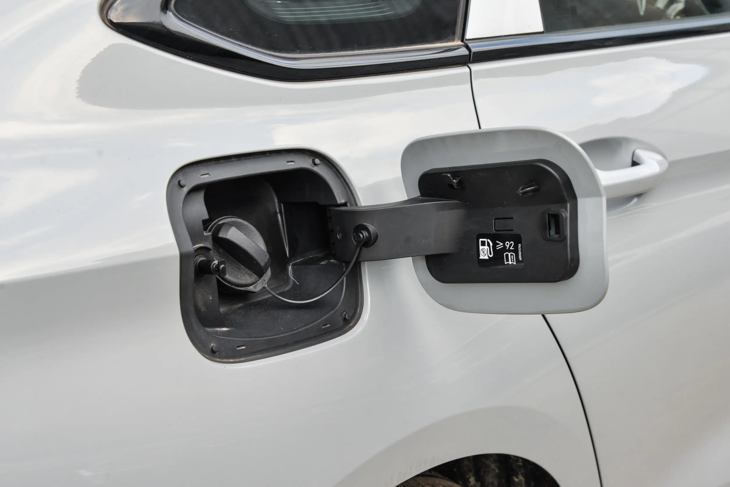 Chery ARRIZO 8 picture (3)