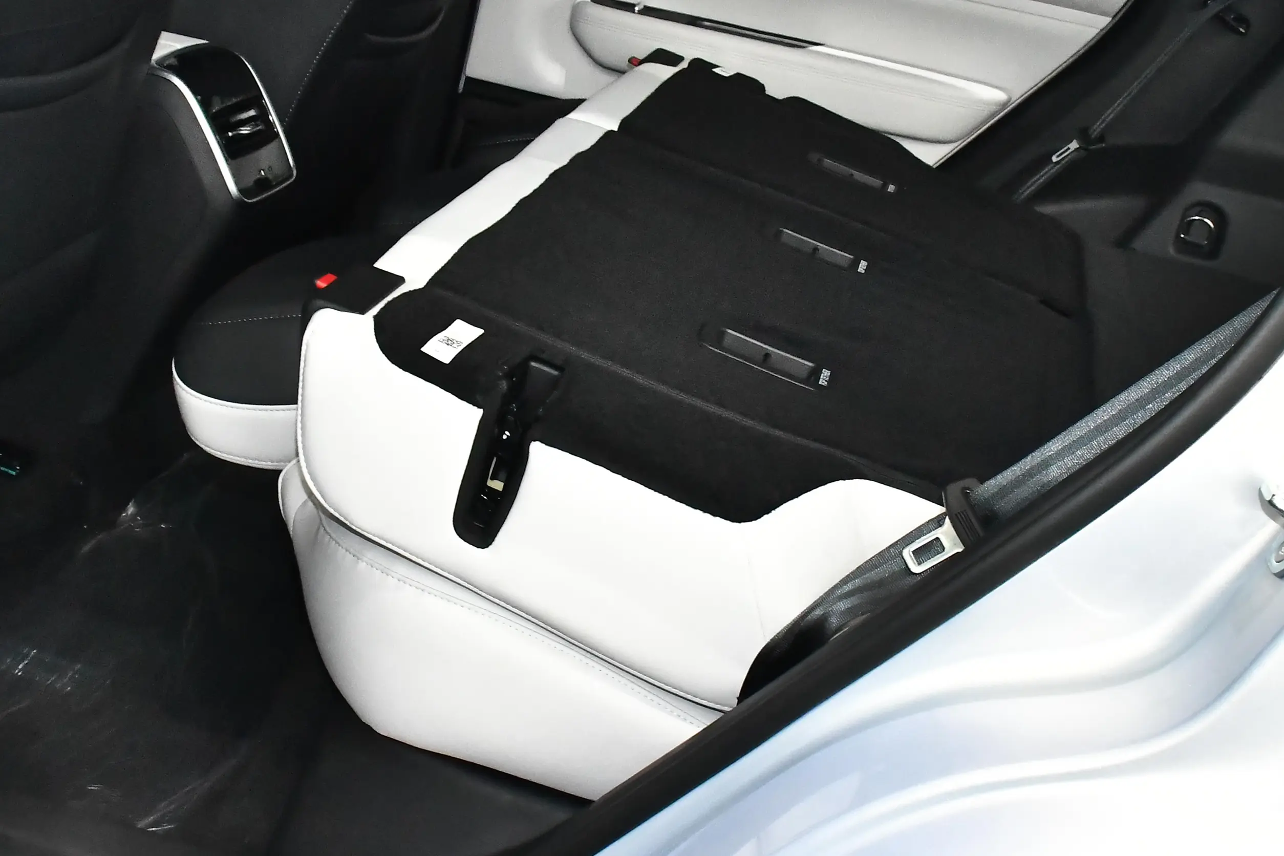 Chery Explore 06 C-DM picture (1)