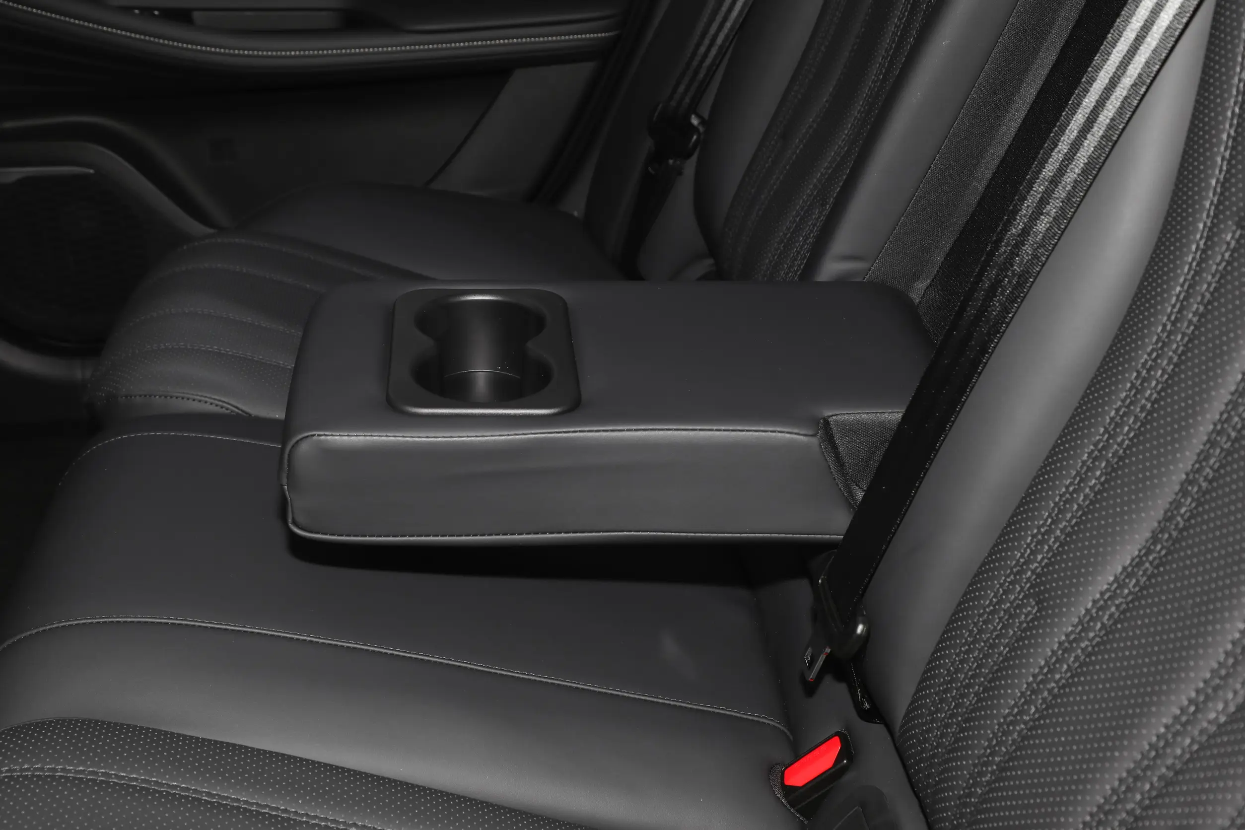 Chery Fulwin A8 picture (1)