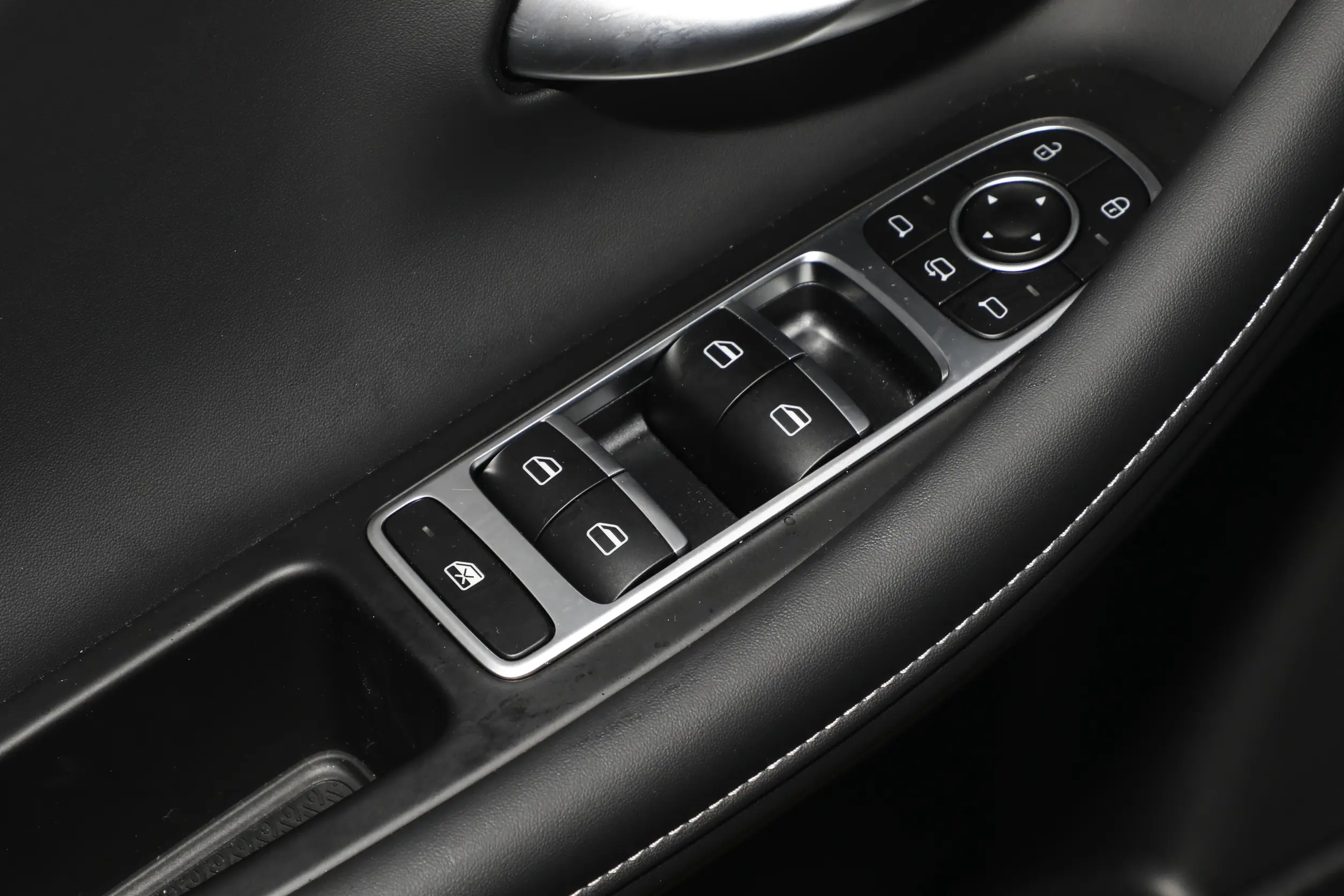 Chery Fulwin A8 picture (14)