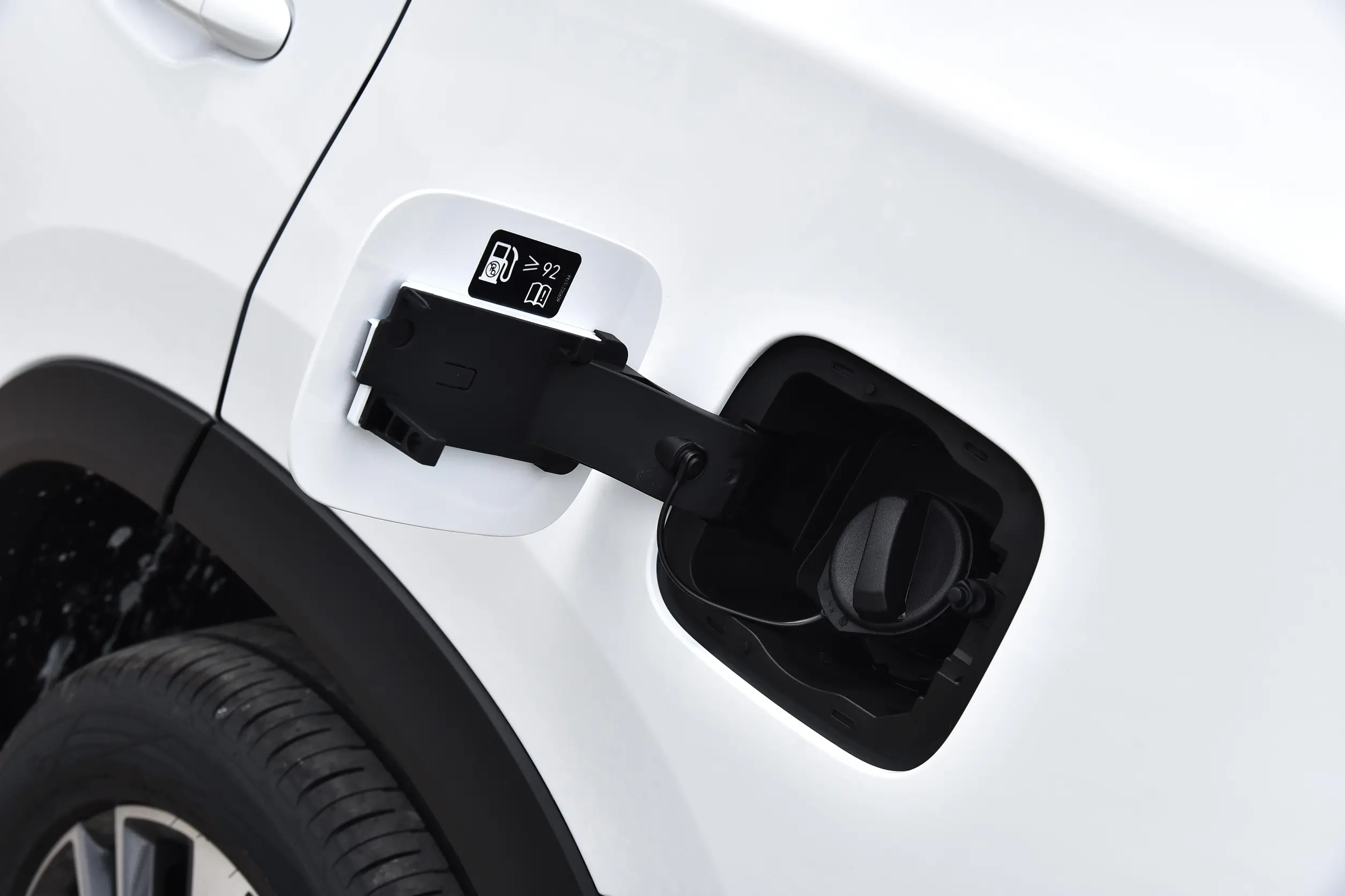 Chery Tiggo 8 PRO picture (10)