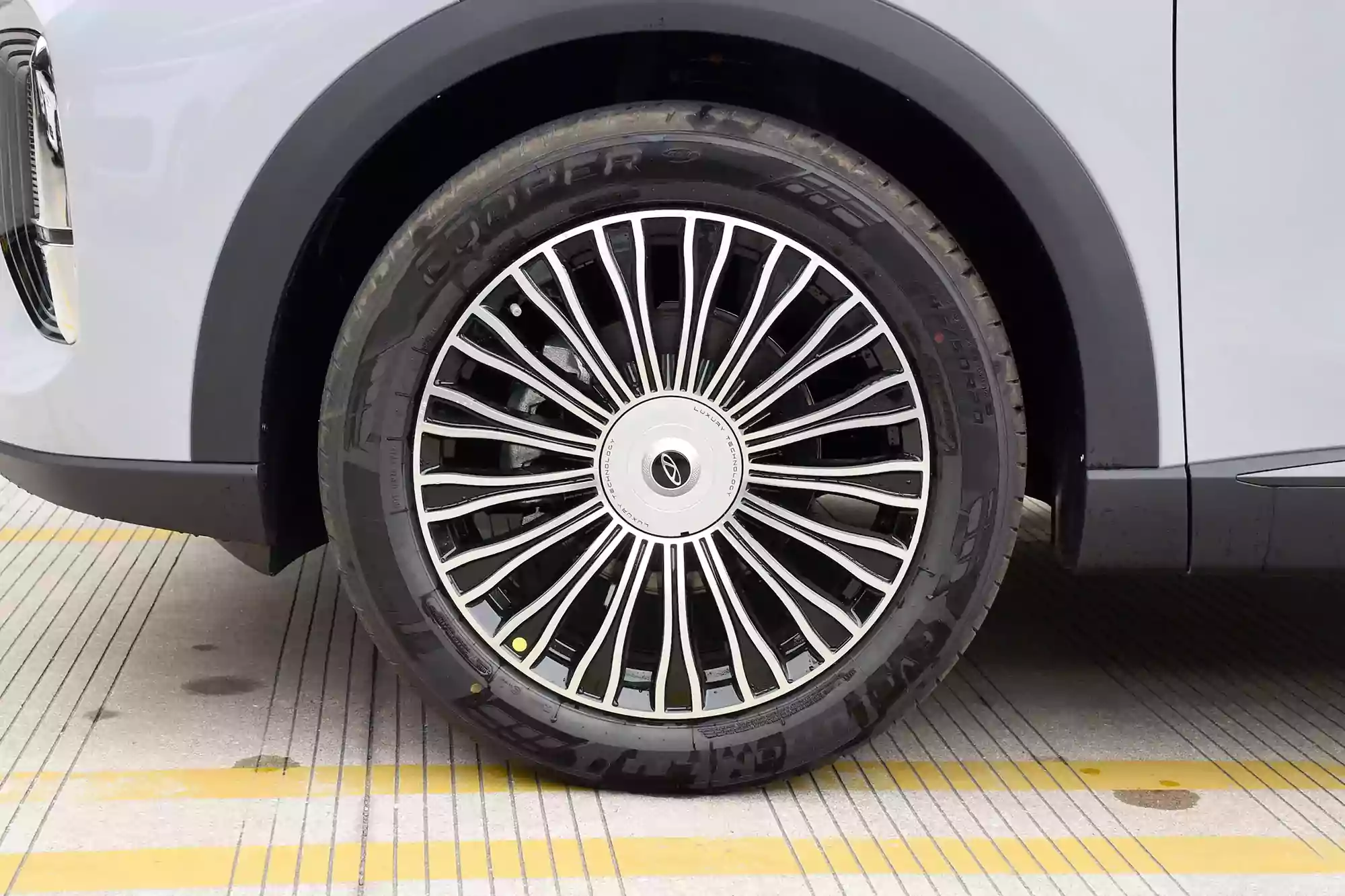 Chery Tiggo 8L 2024 picture-2