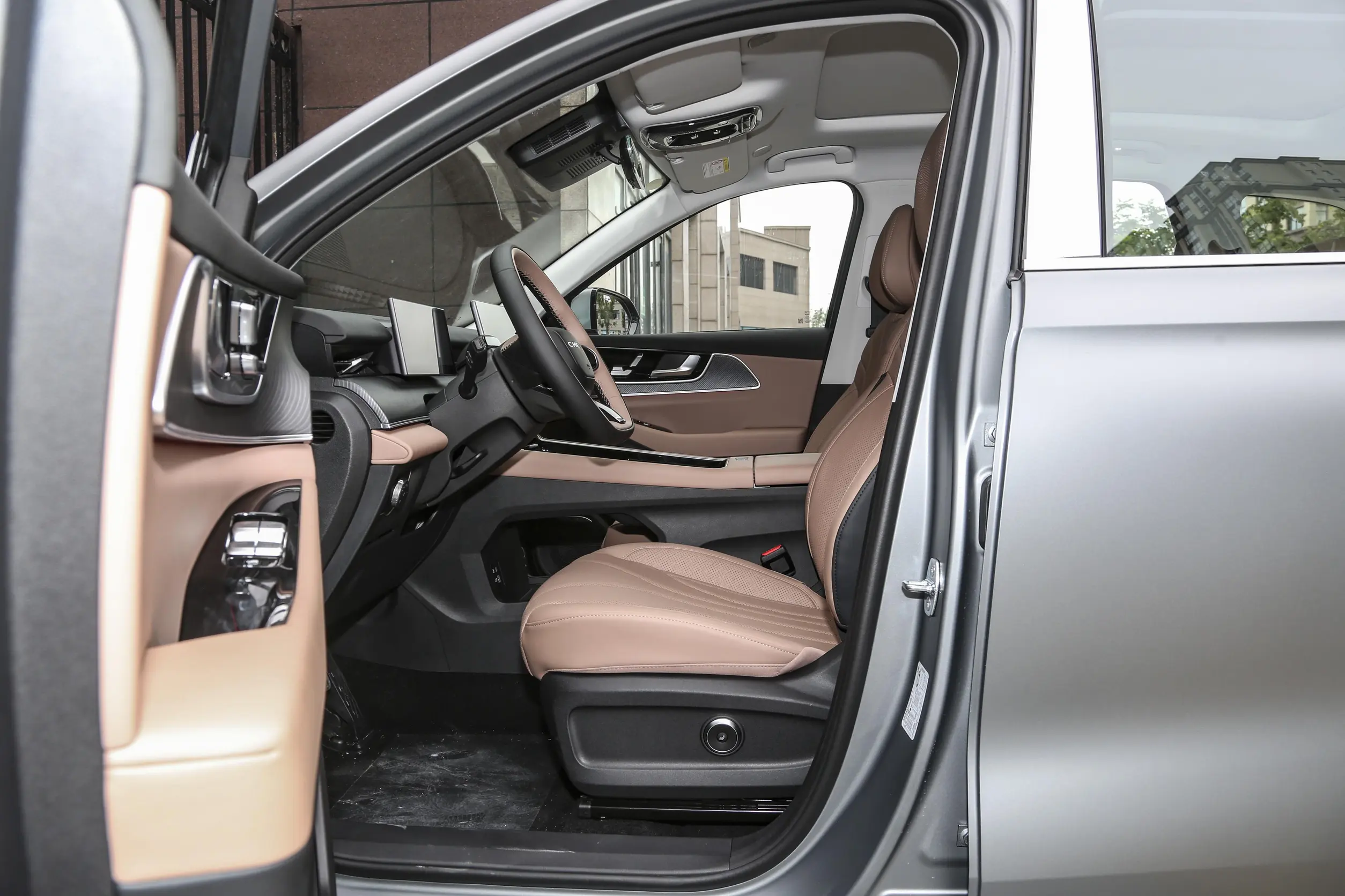 Chery Tiggo 8L 2024 space-1