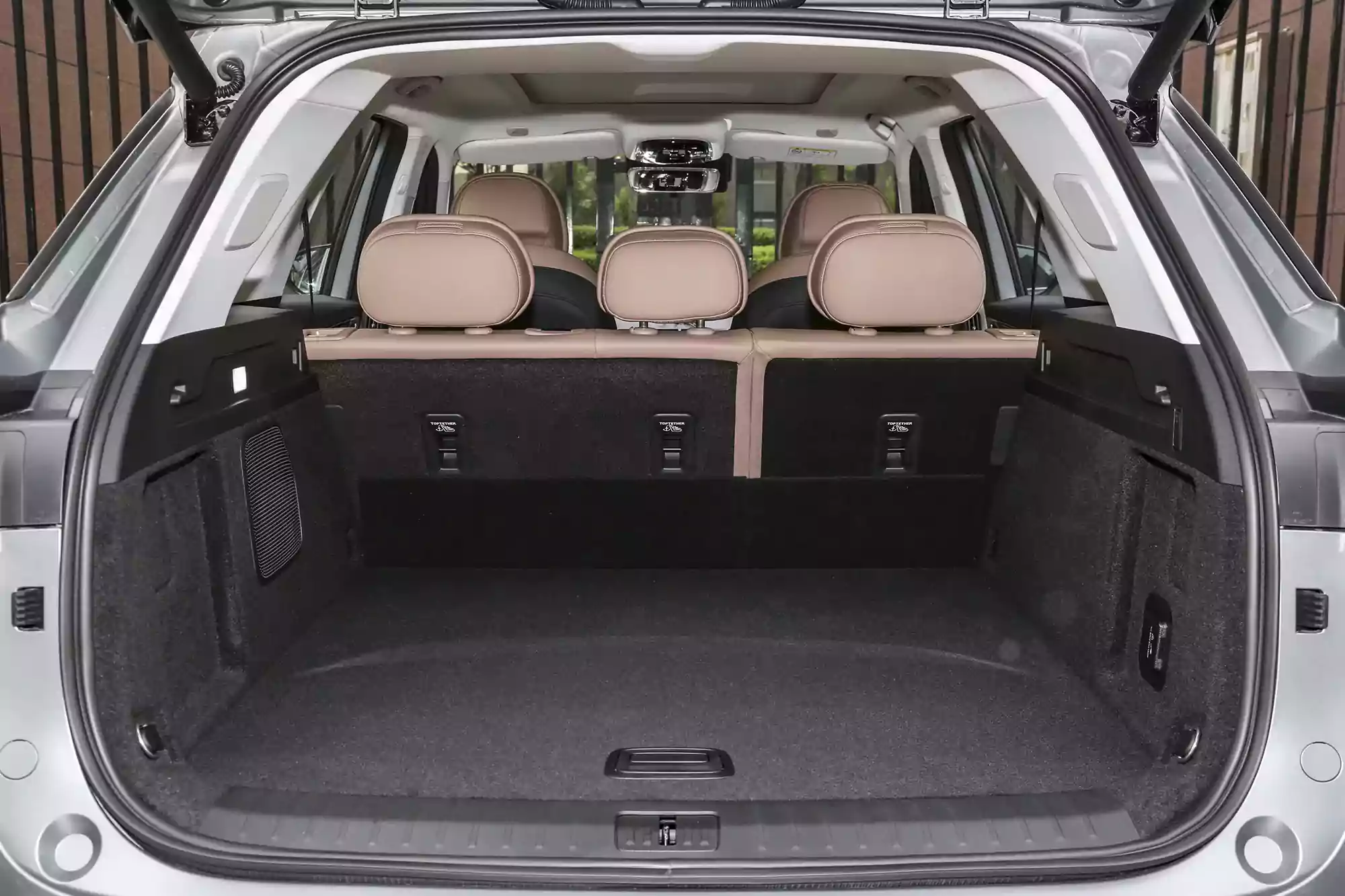 Chery Tiggo 8L 2024 space-4