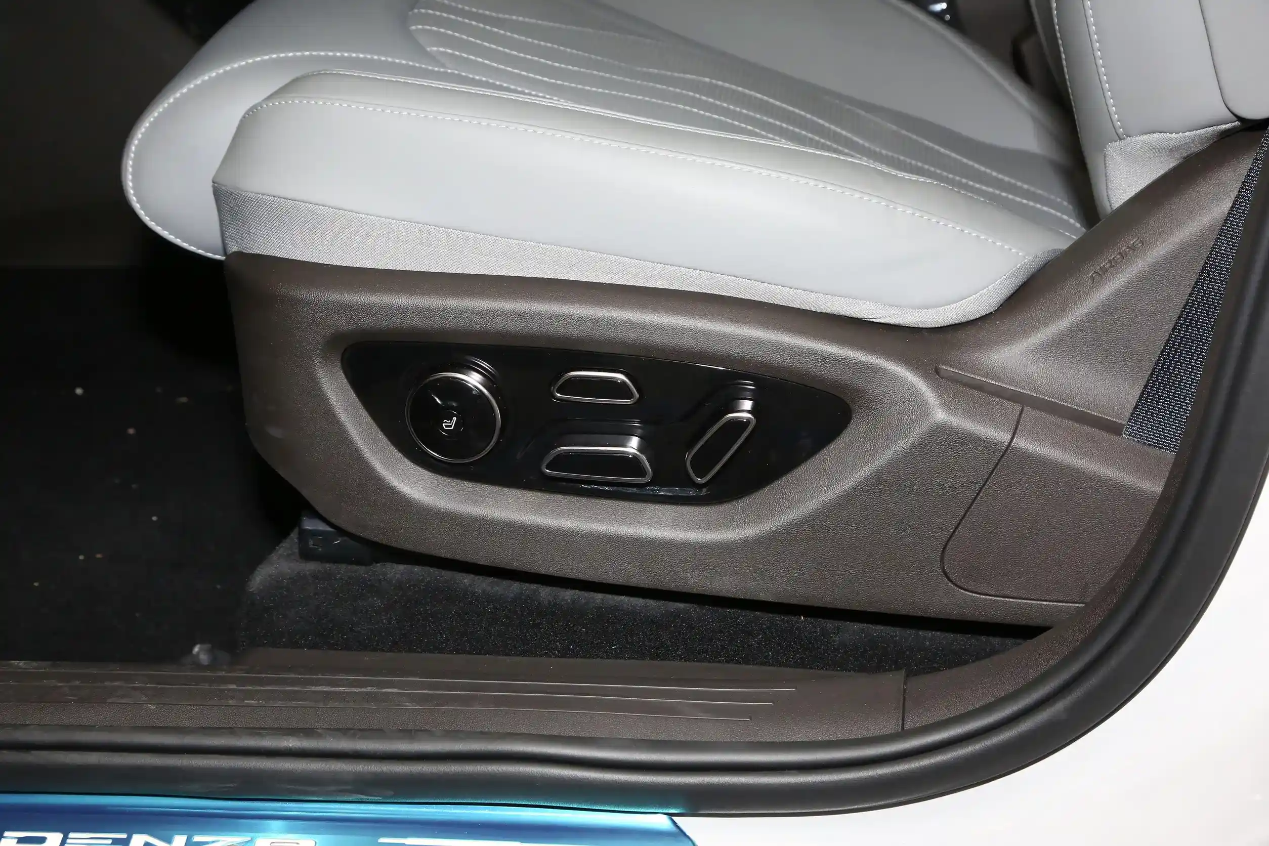 Denza N7 picture- 2024 (6)