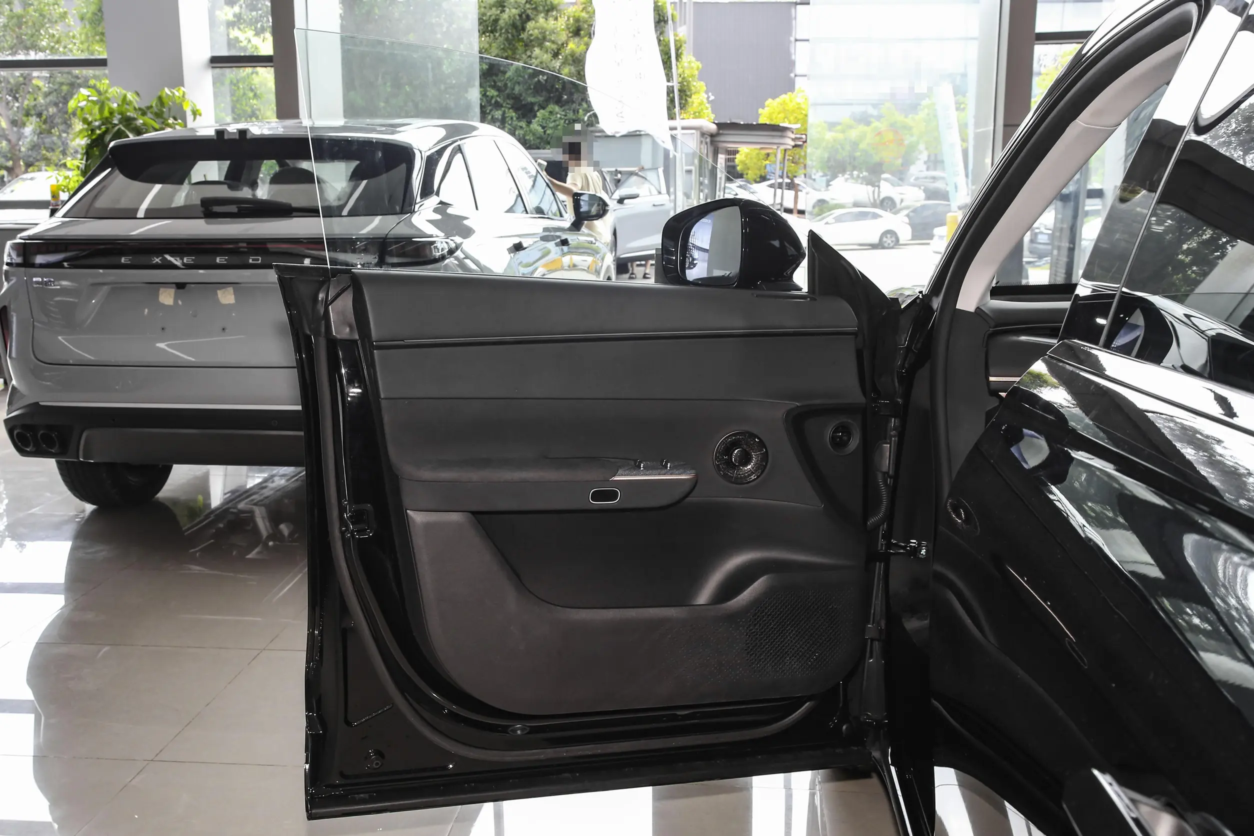 EXEED Sterra ET 2024 picture-9