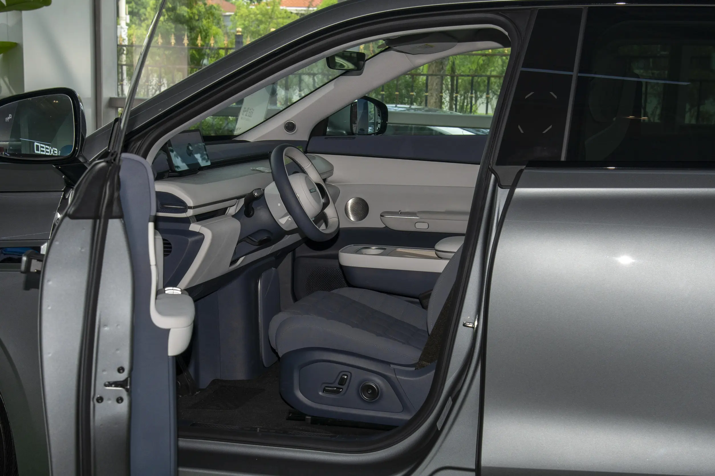 EXEED Sterra ET 2024 space-1