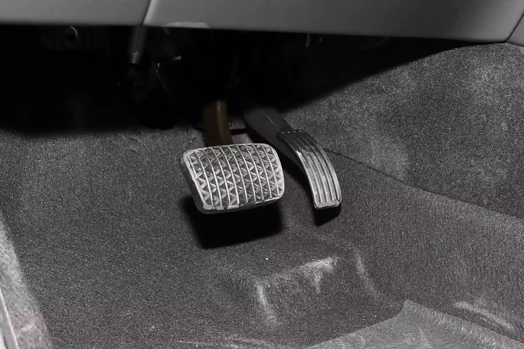 EXEED VX picture (2)