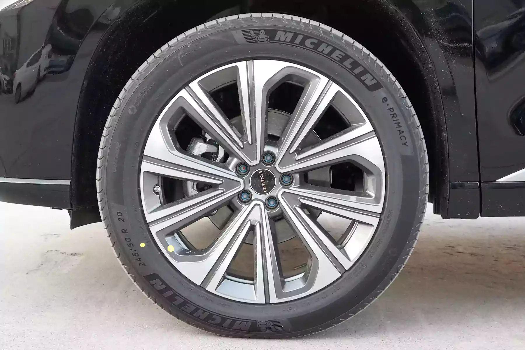 EXEED VX picture (5)