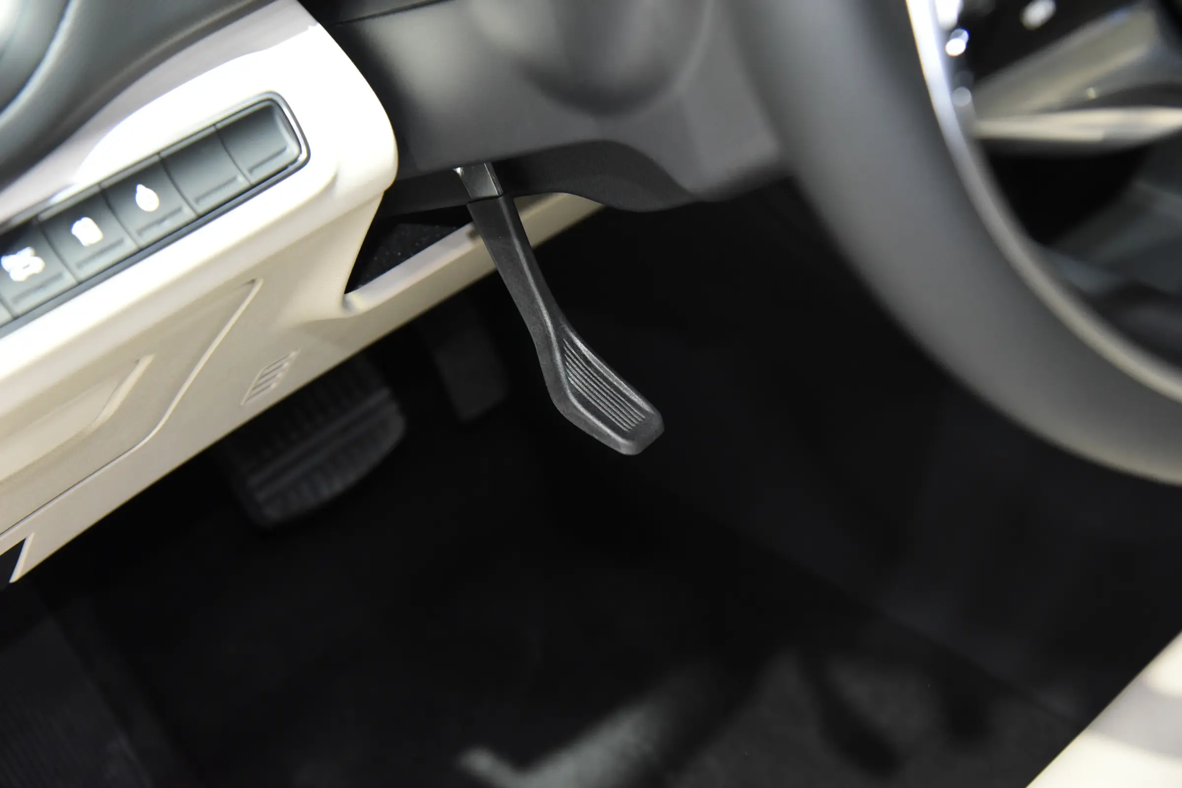 GAC Aion V picture (11)