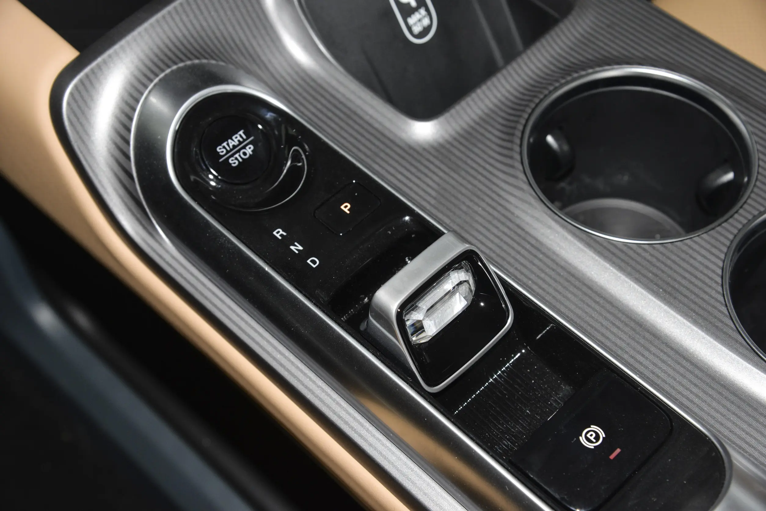 GAC Trumpchi E8 PHEV picture (13)