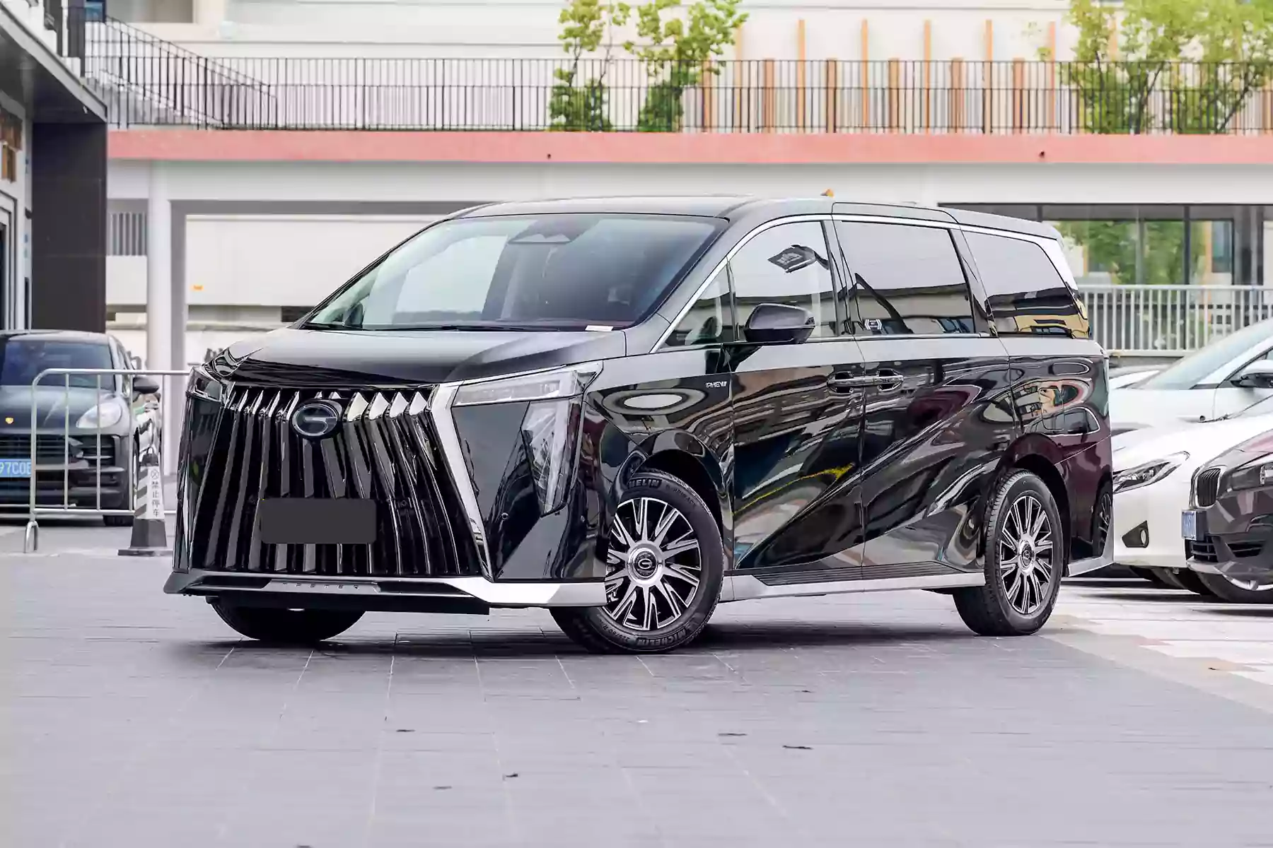 GAC Trumpchi E9 PHEV picture (9)