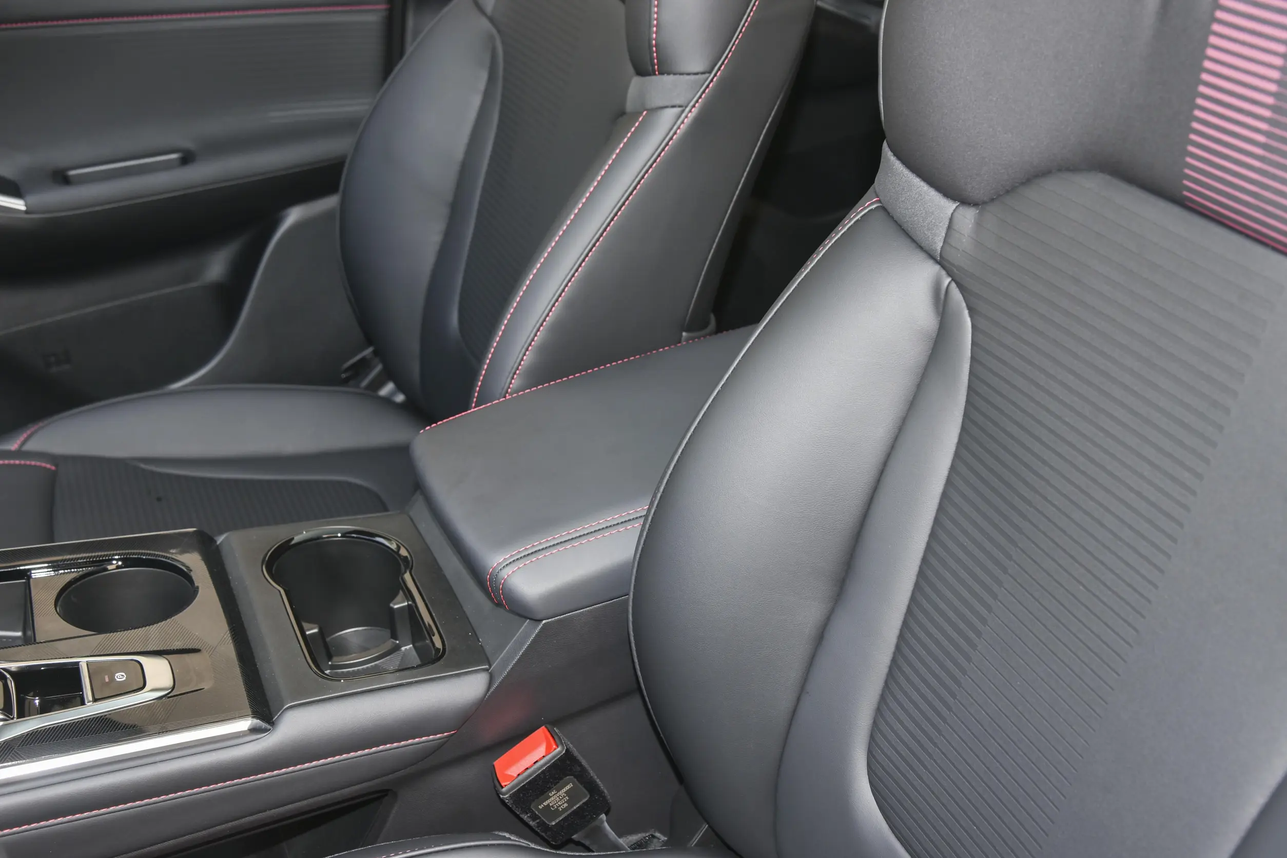 GAC Trumpchi Emkoo picture (2)