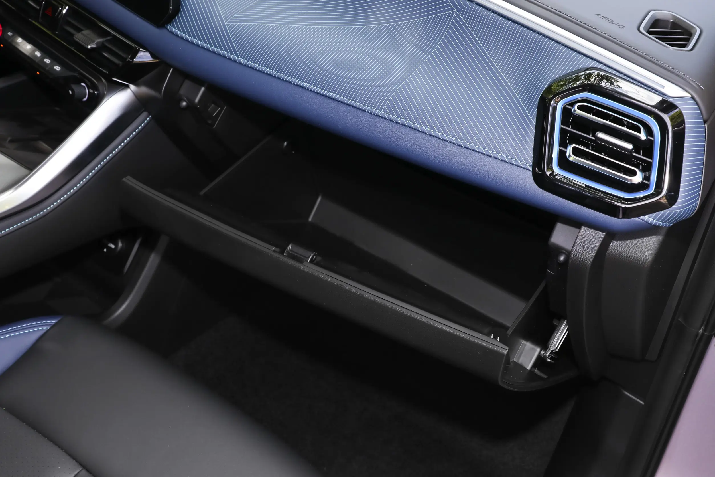 GAC Trumpchi GS3 2024 interior-4