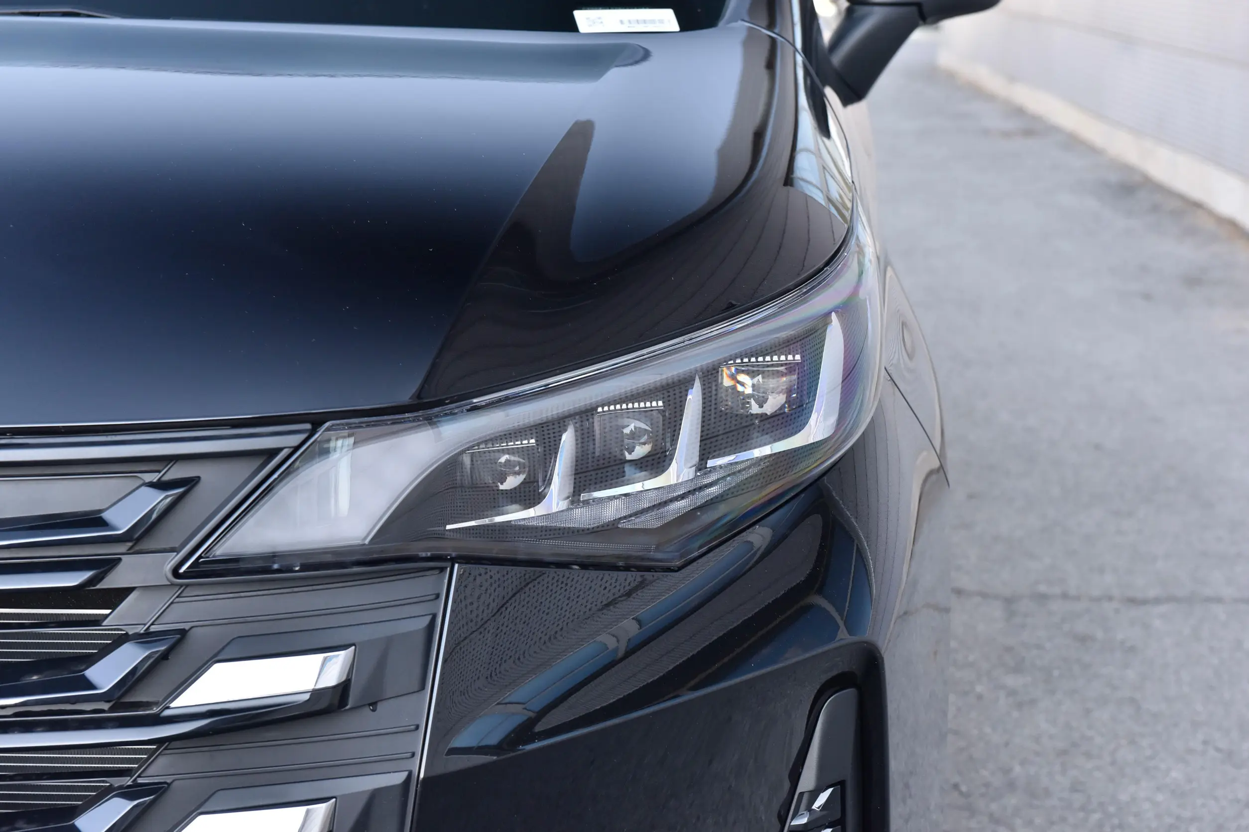 GAC Trumpchi M6 picture (1)