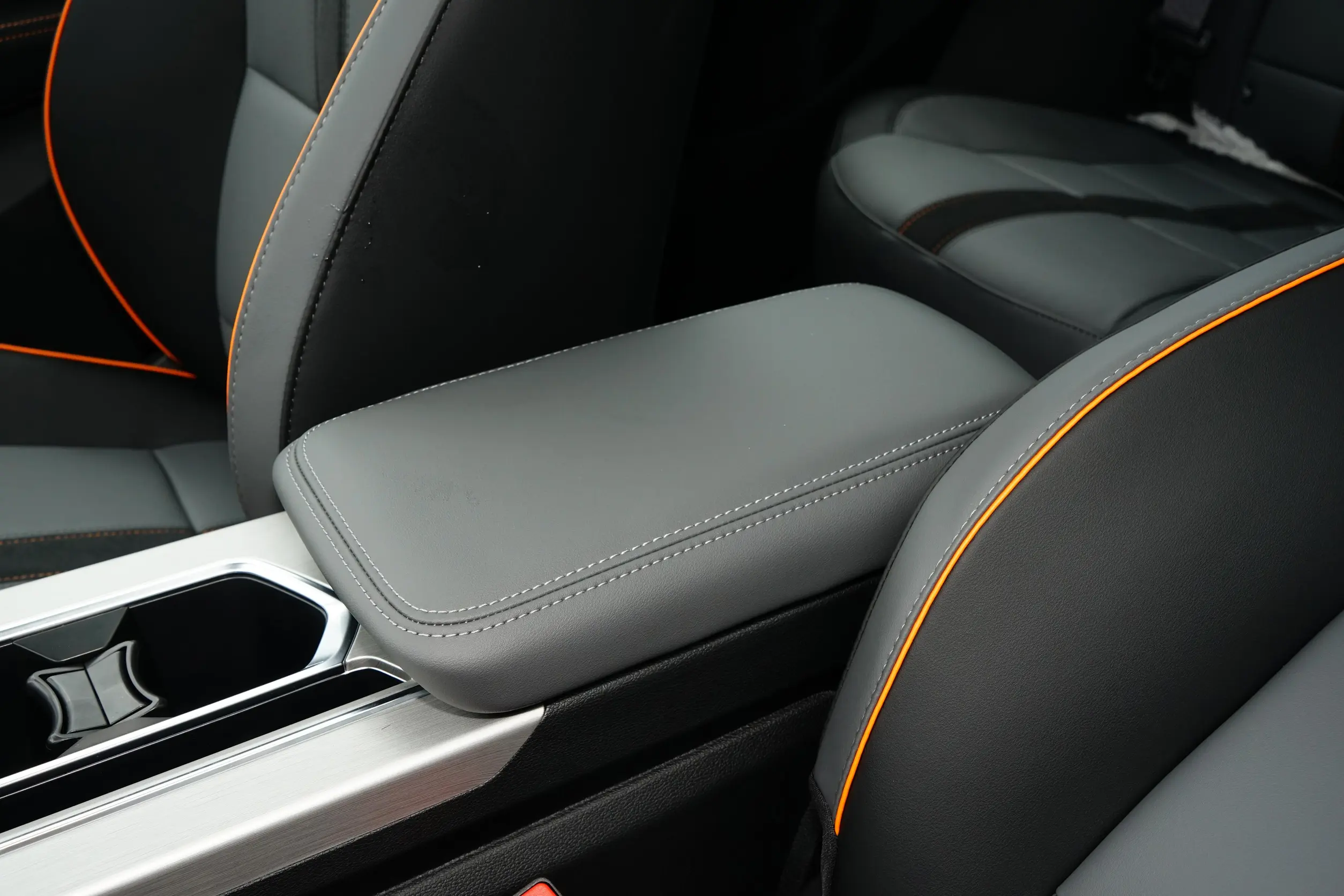 Geely Coolray picture 2023 (23)