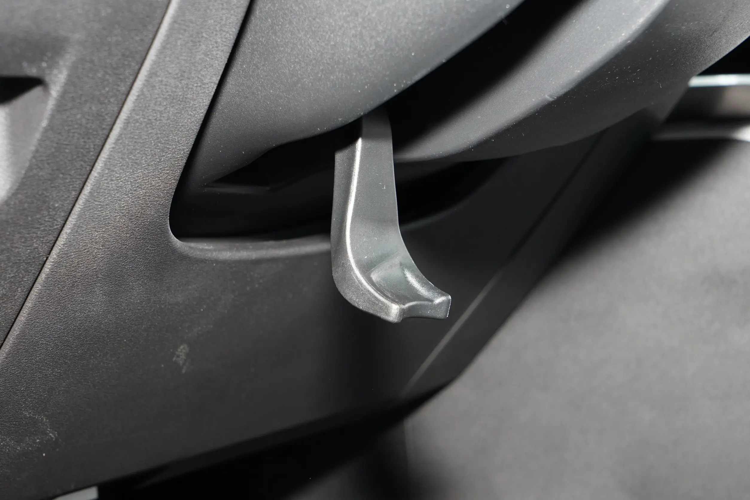 Geely Emgrand picture (8)