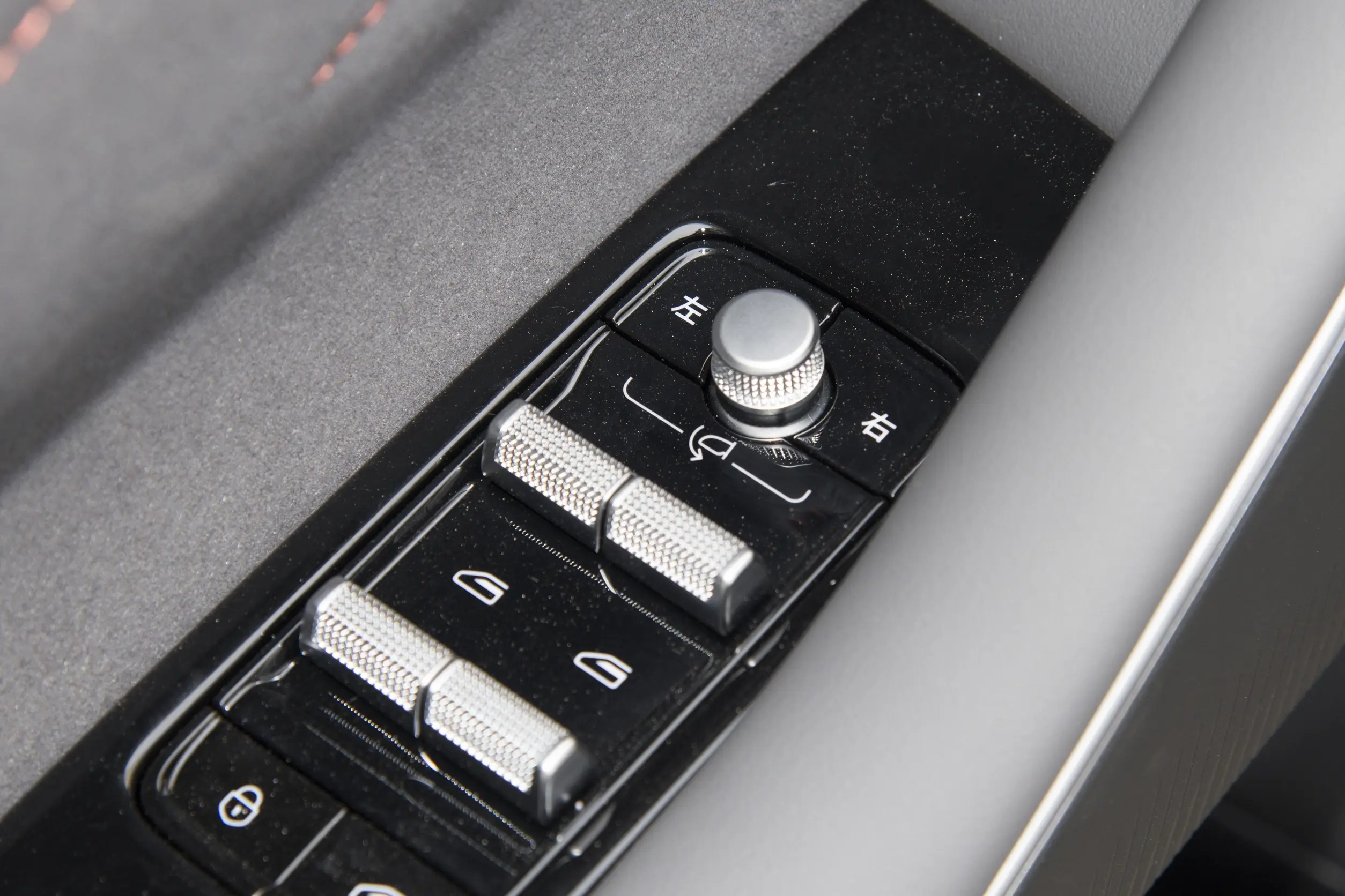 Geely Galaxy E8 picture (11)