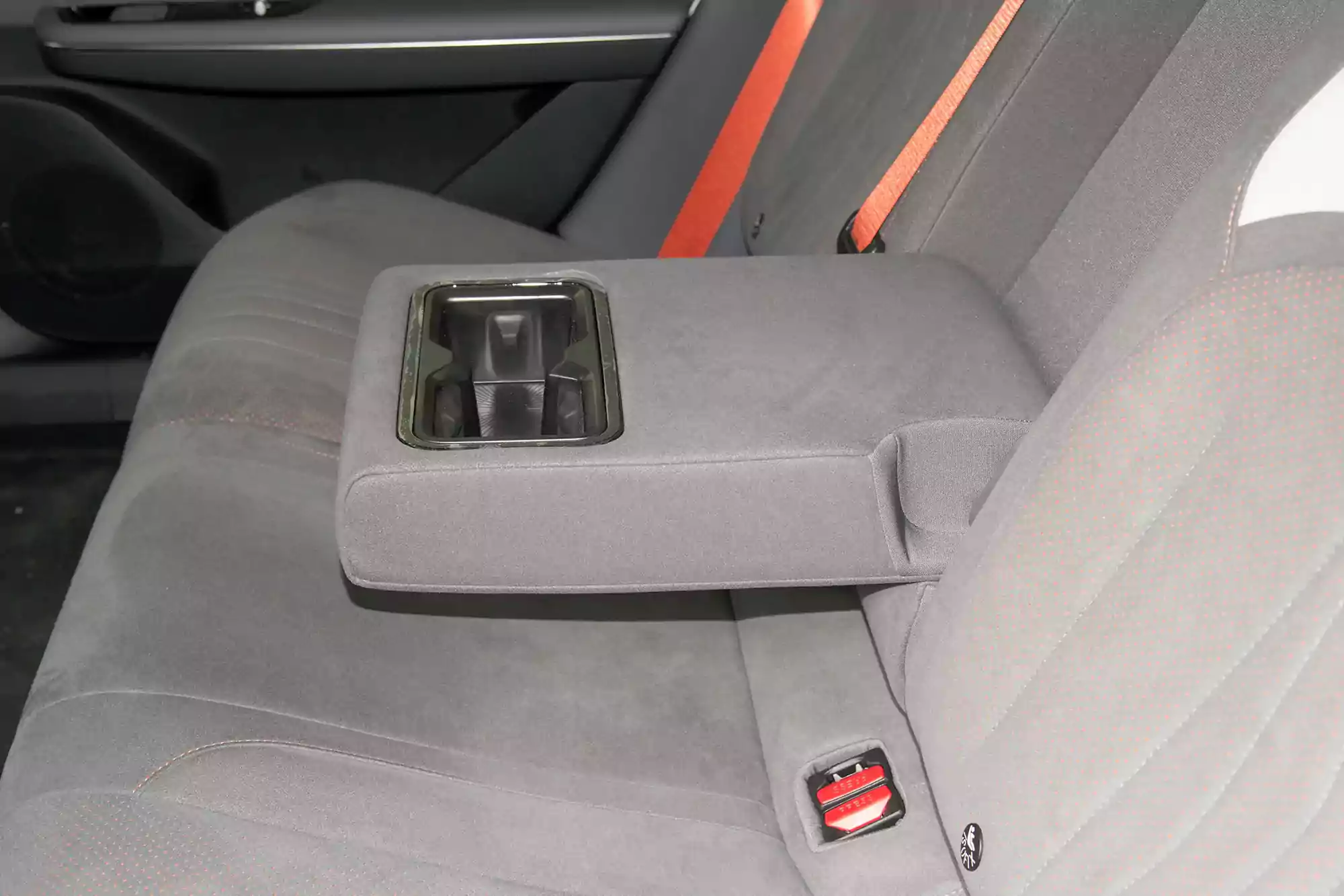 Geely Galaxy E8 picture (6)