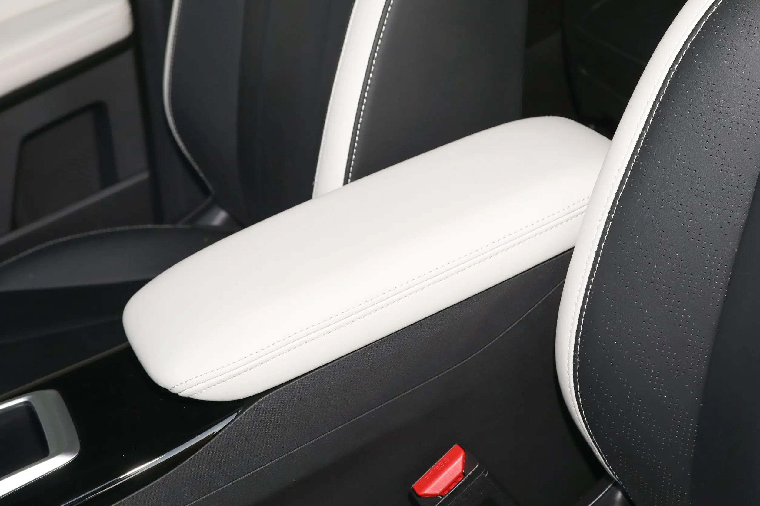 Geely Geometry E Firefly picture (2)