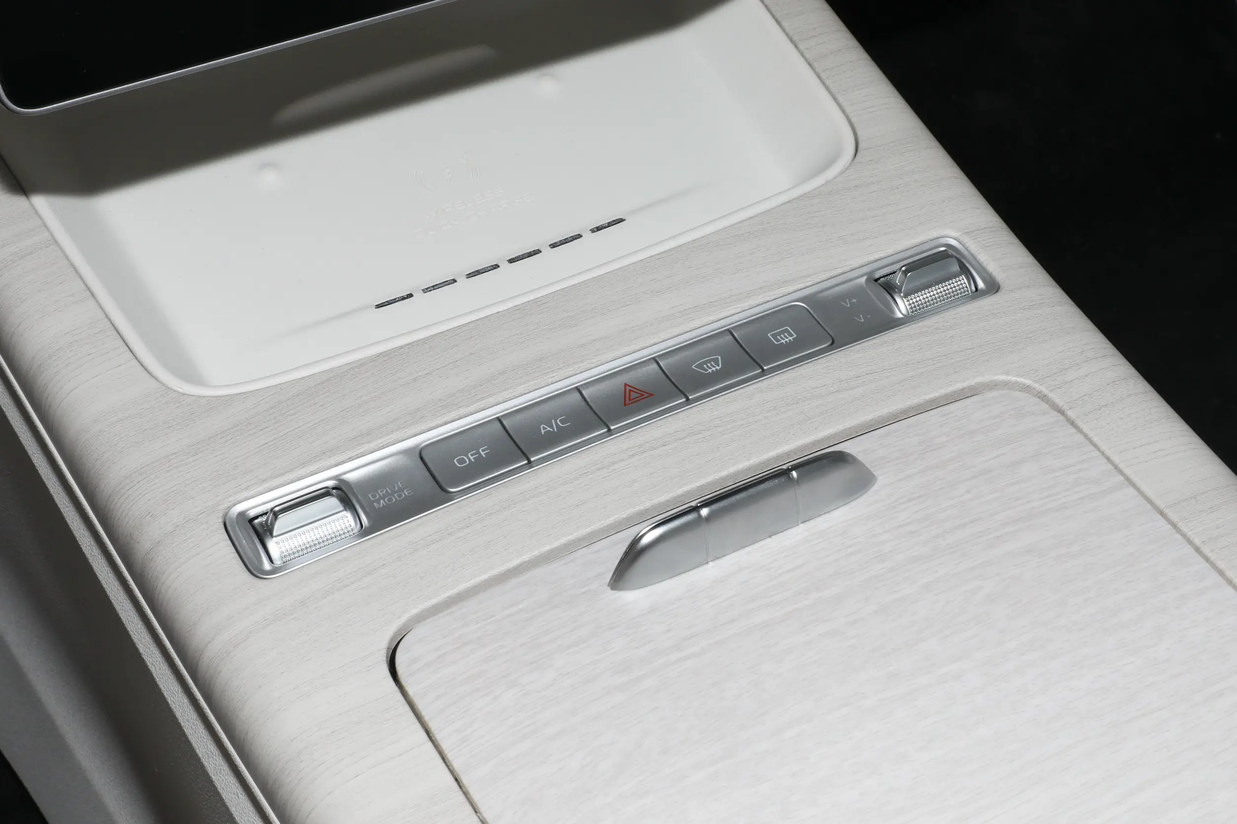 Geely Preface L picture (10)