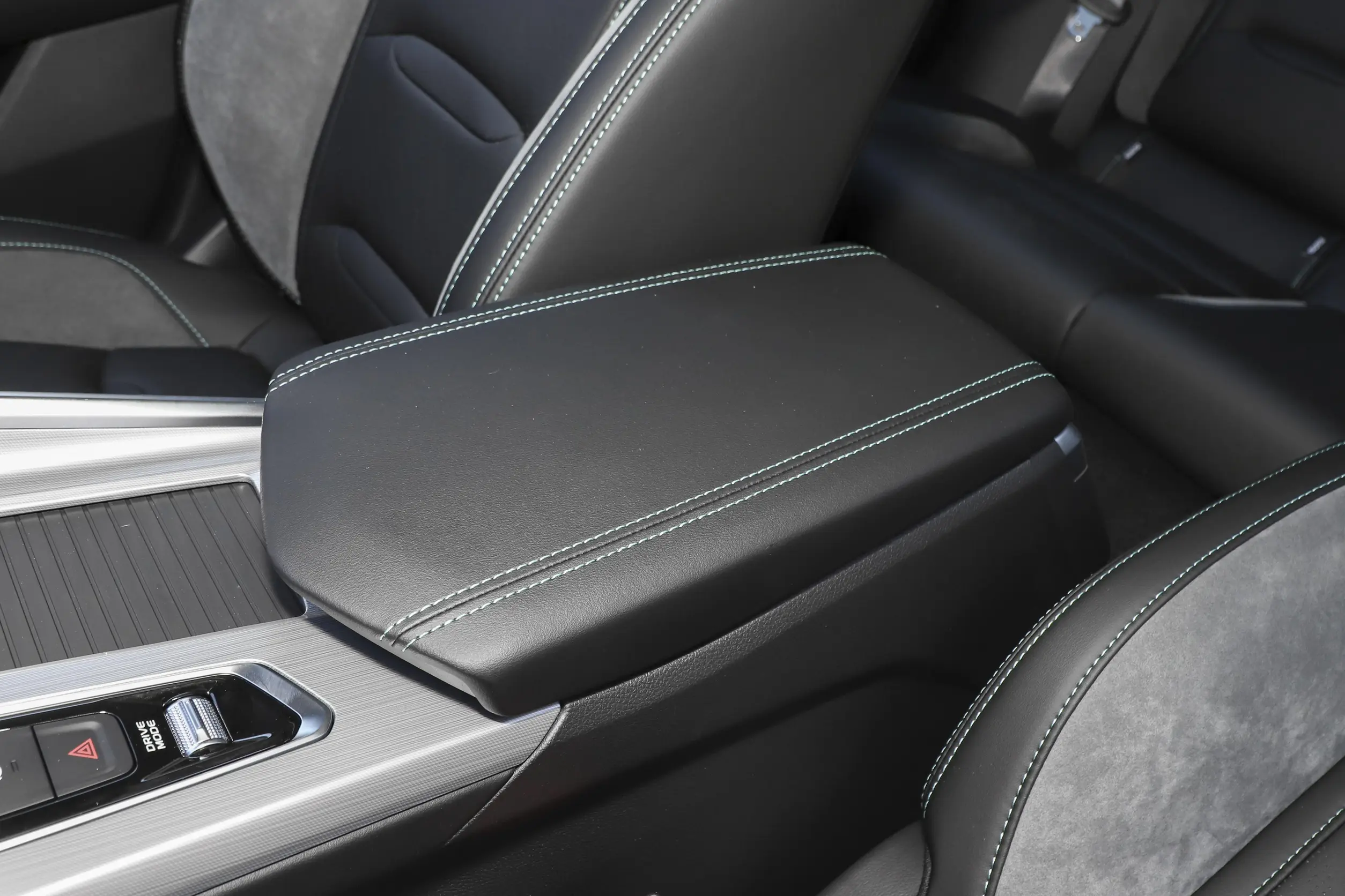 Geely Preface picture (5)