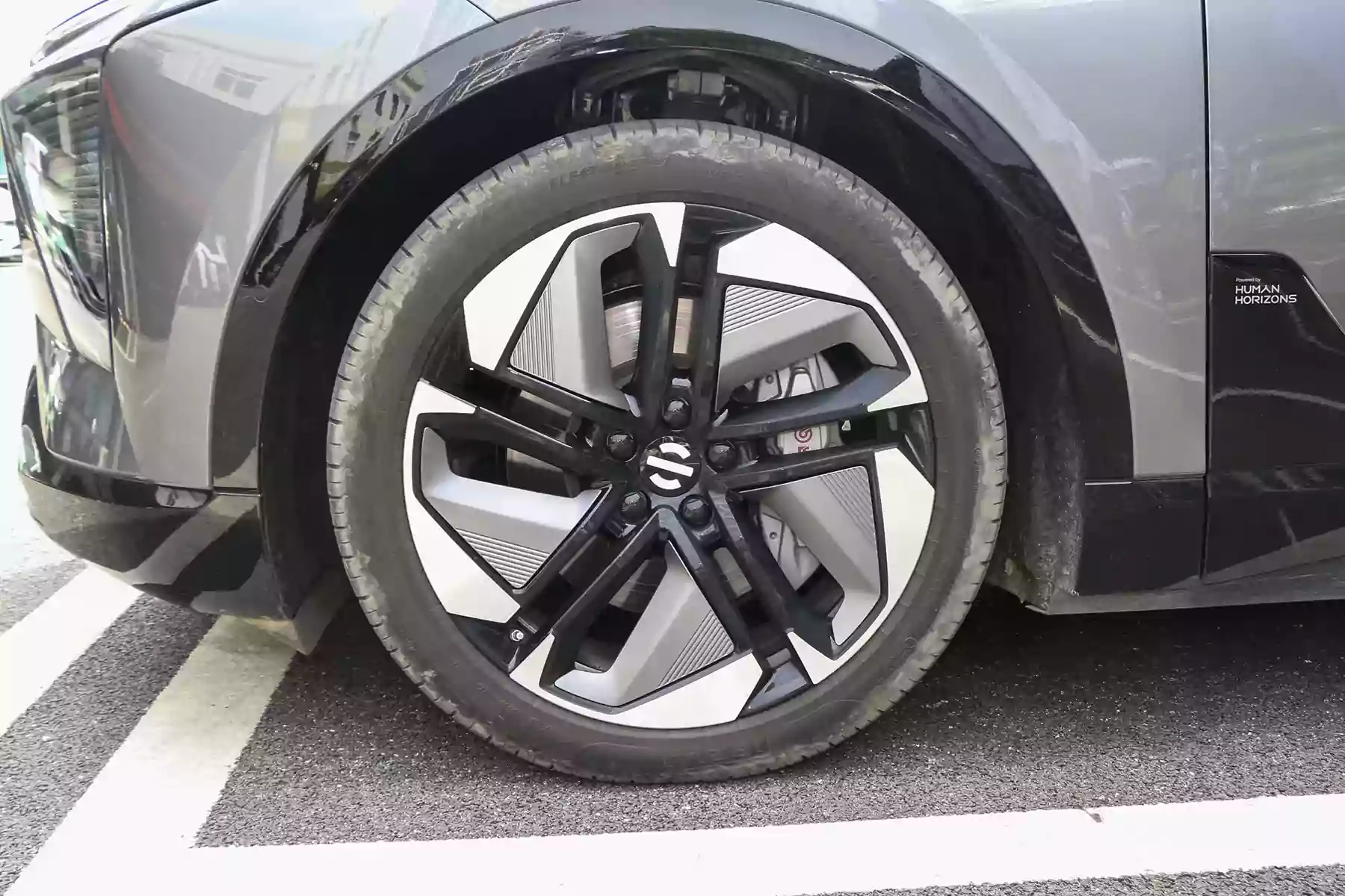 HiPhi HiPhi Y picture (6)