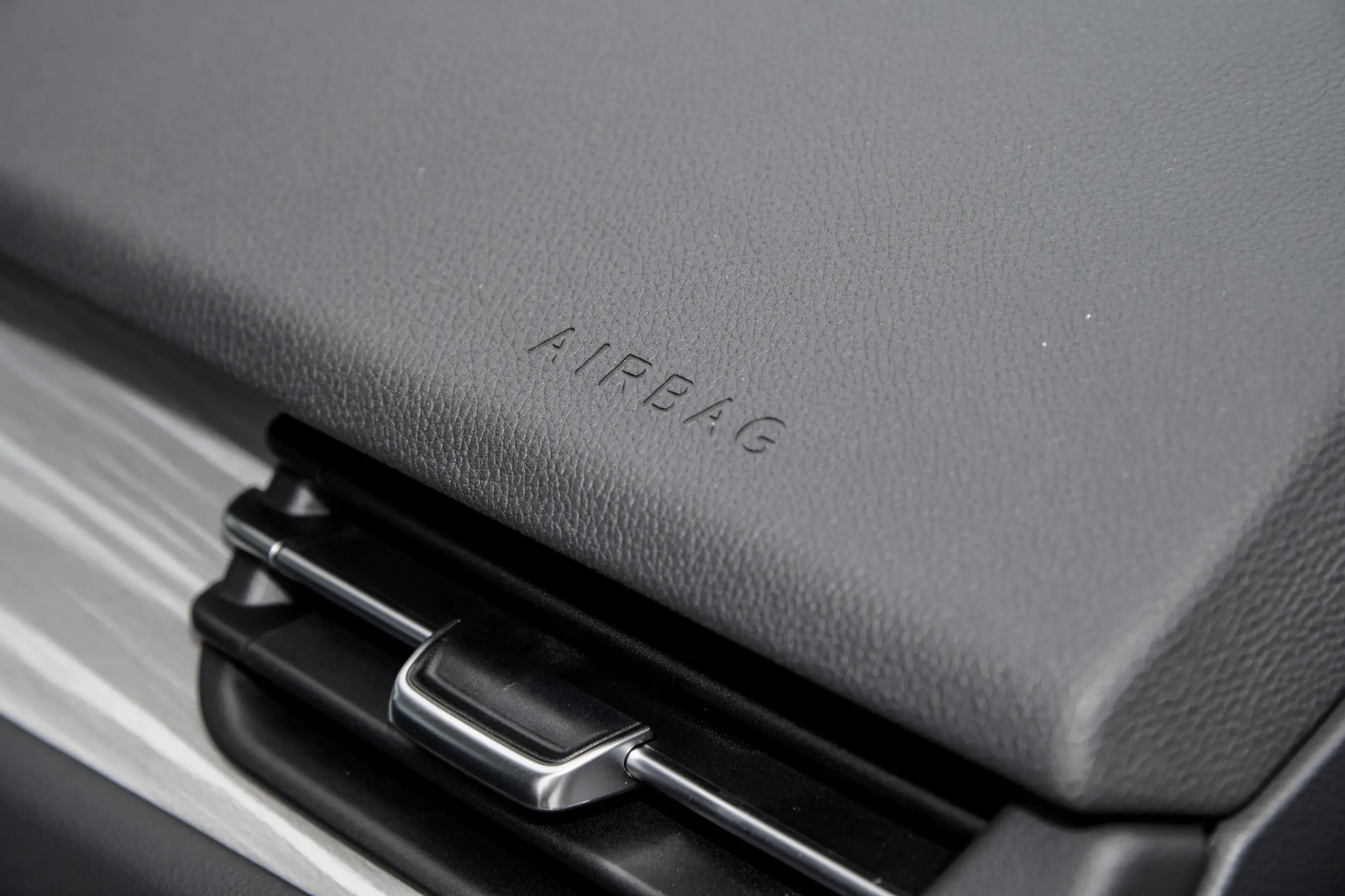 Hongqi E-QM5 picture (9)