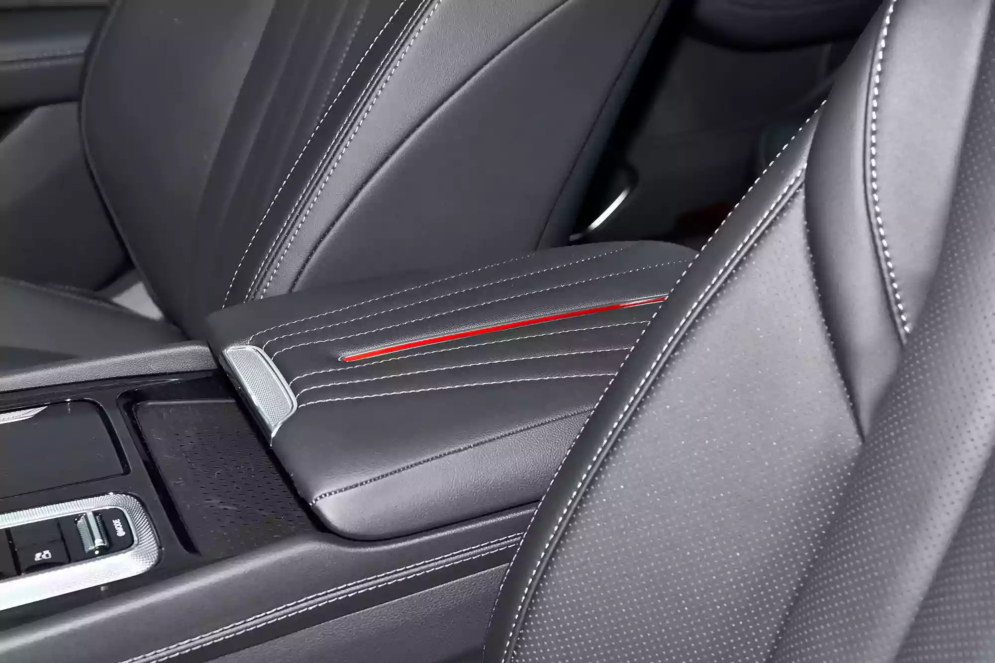 Hongqi H5 picture (1)