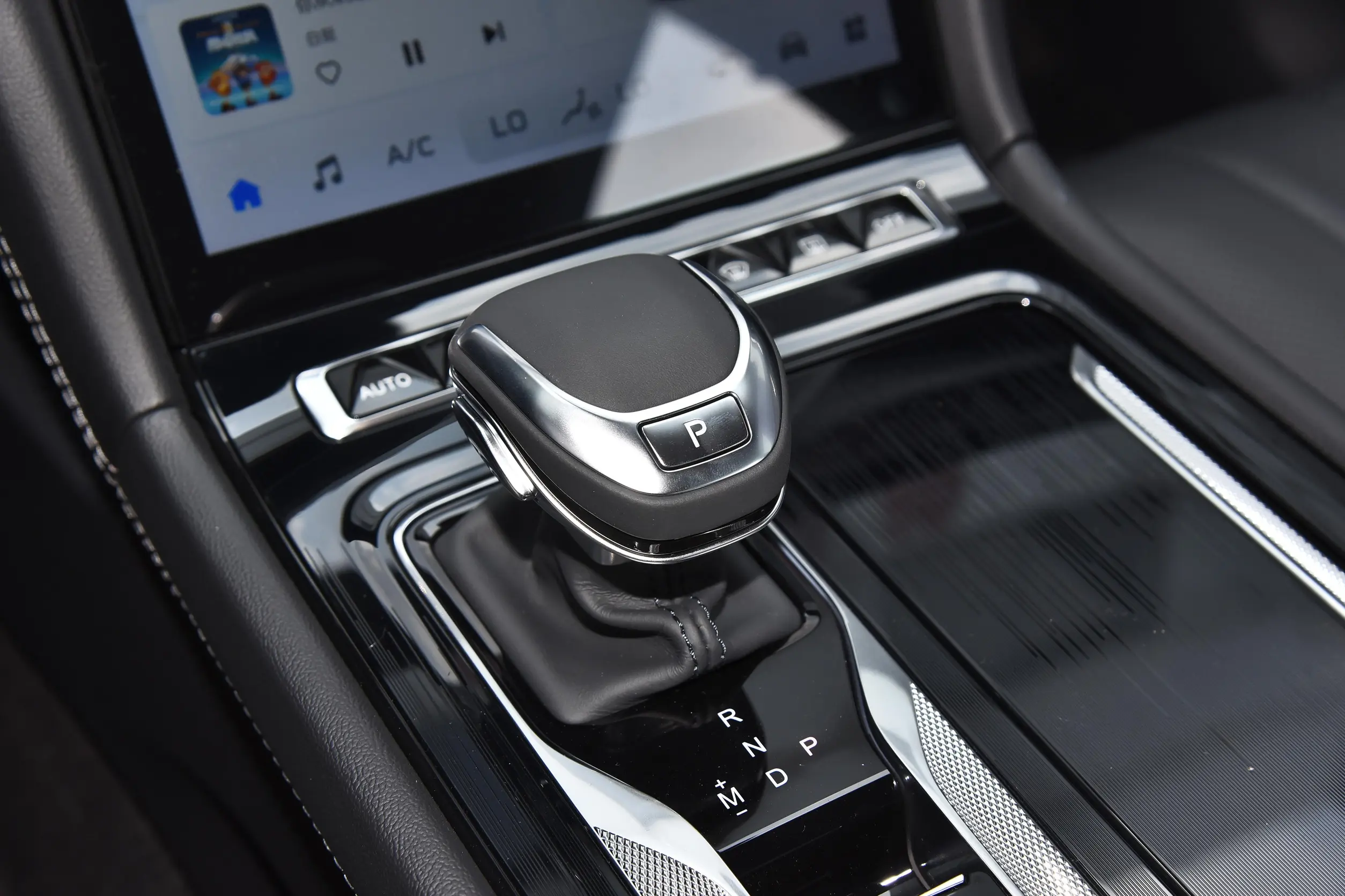 Hongqi H5 picture (8)