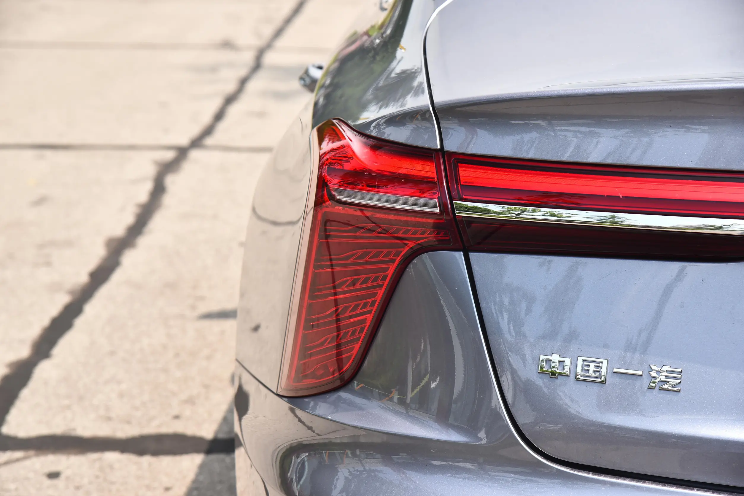 Hongqi H5 picture (9)