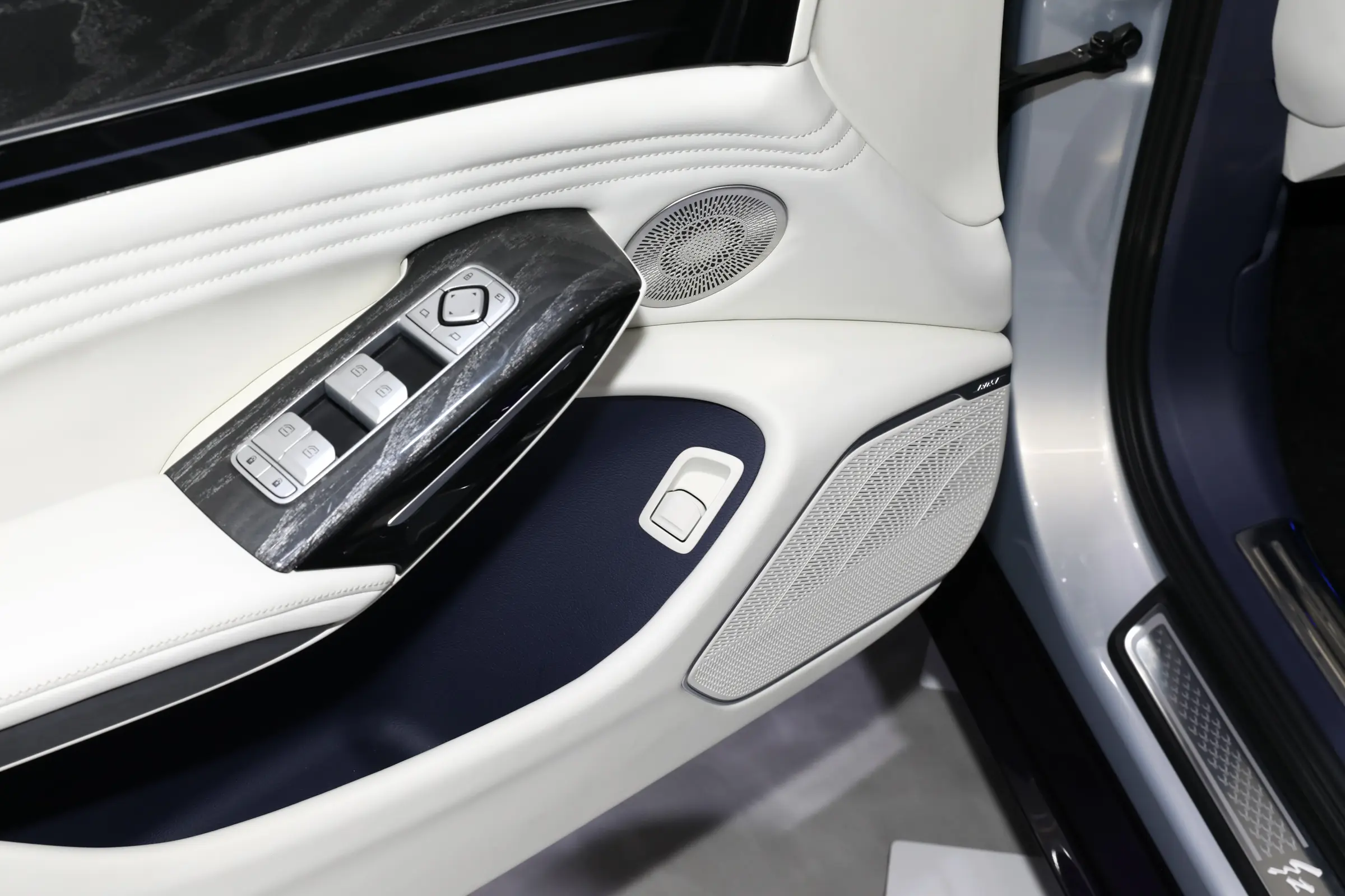 Hongqi H9 picture (4)