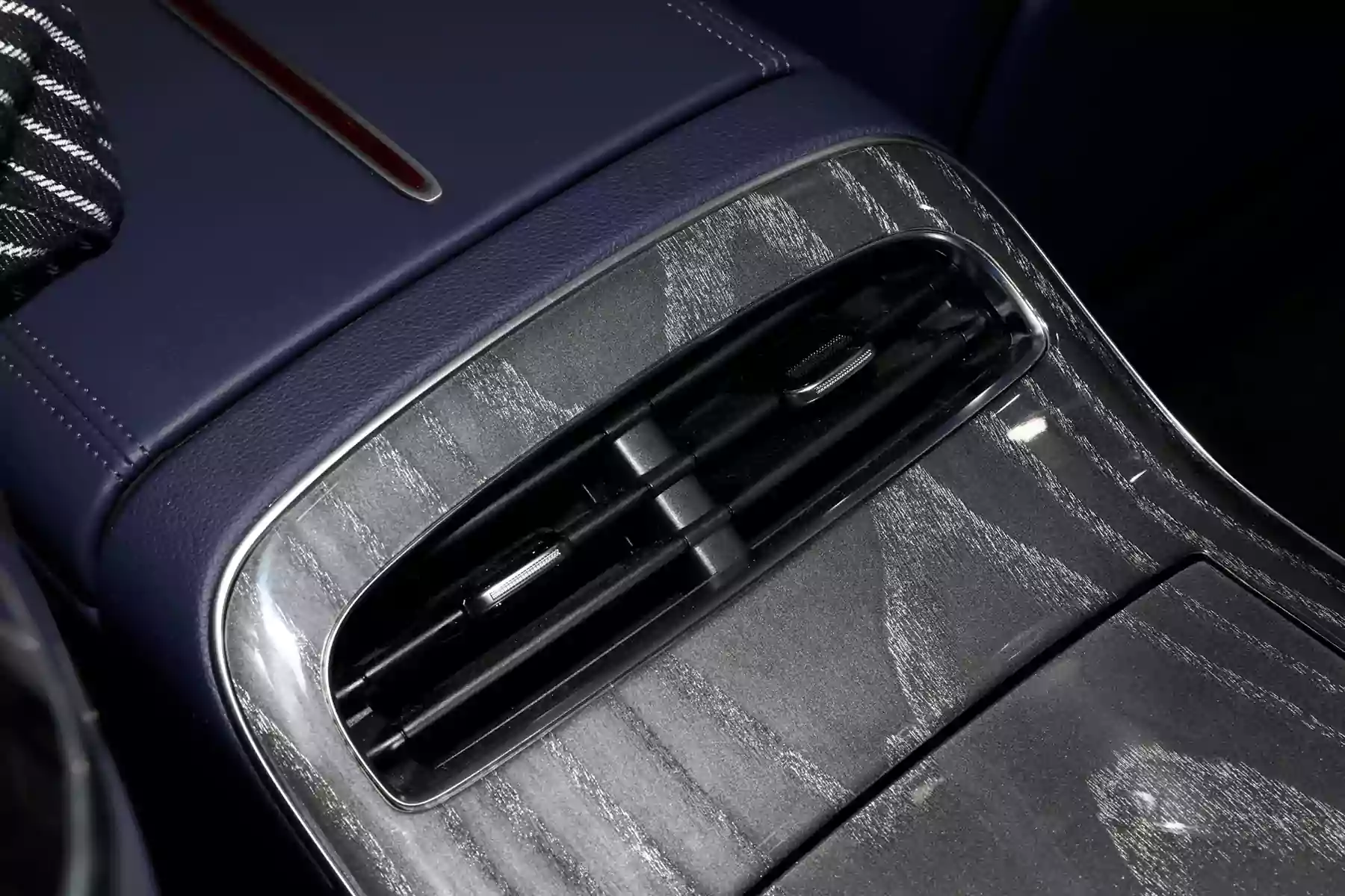 Hongqi H9 picture (9)