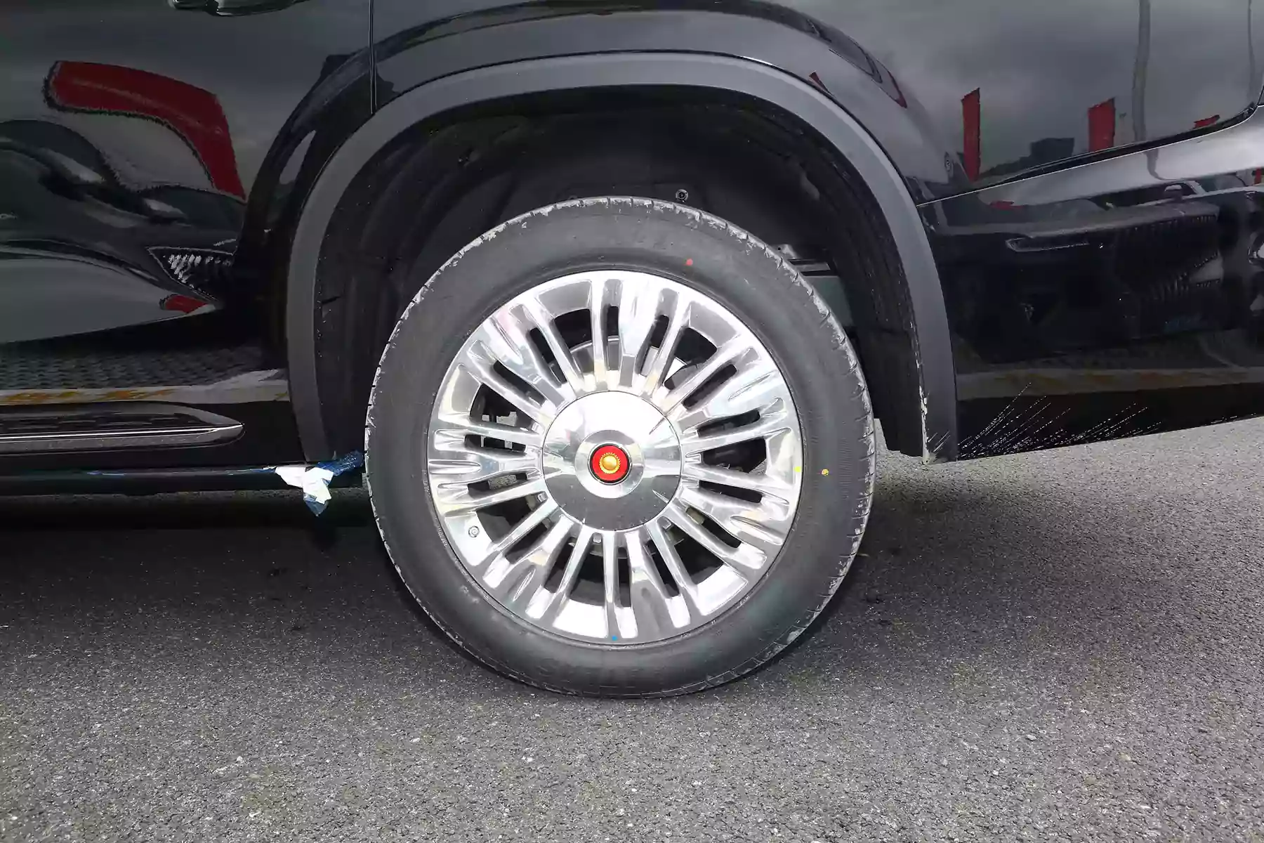 Hongqi LS7 picture (6)