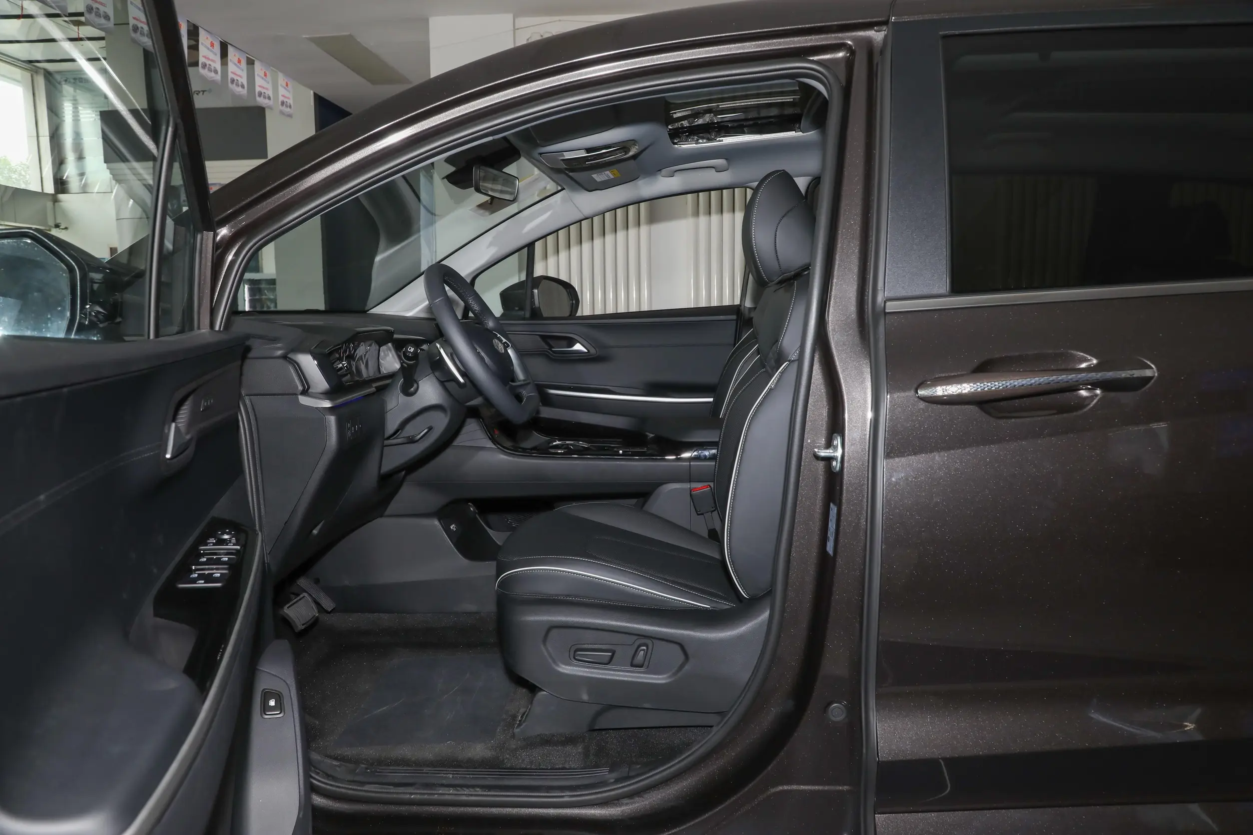 Hyundai Custo 2024 space-1