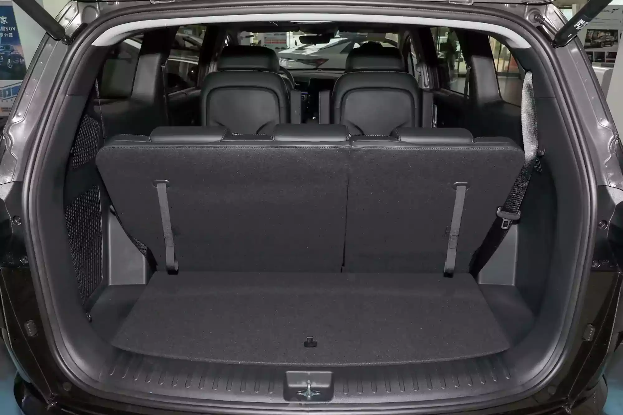 Hyundai Custo 2024 space-4