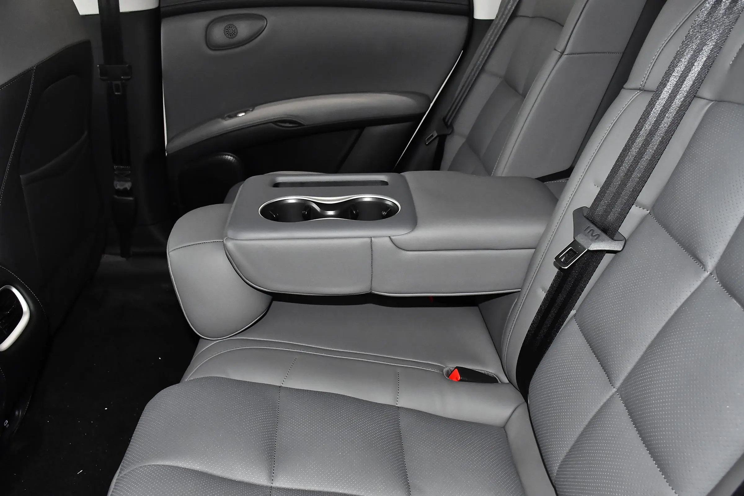 IM Motors LS6 picture (11)