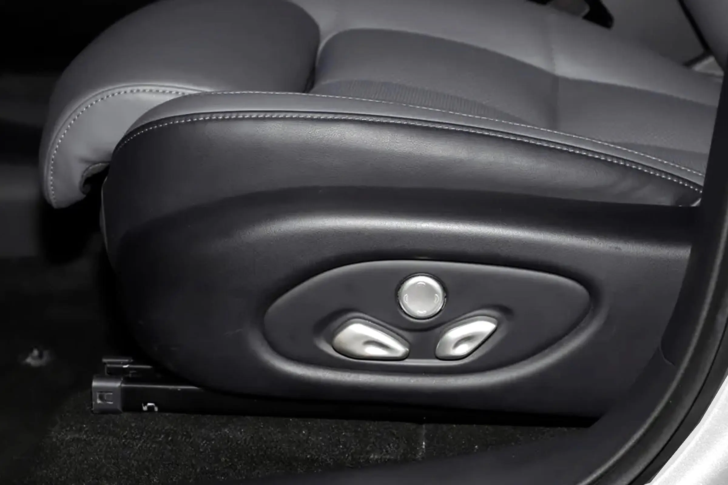 IM Motors LS6 picture (8)