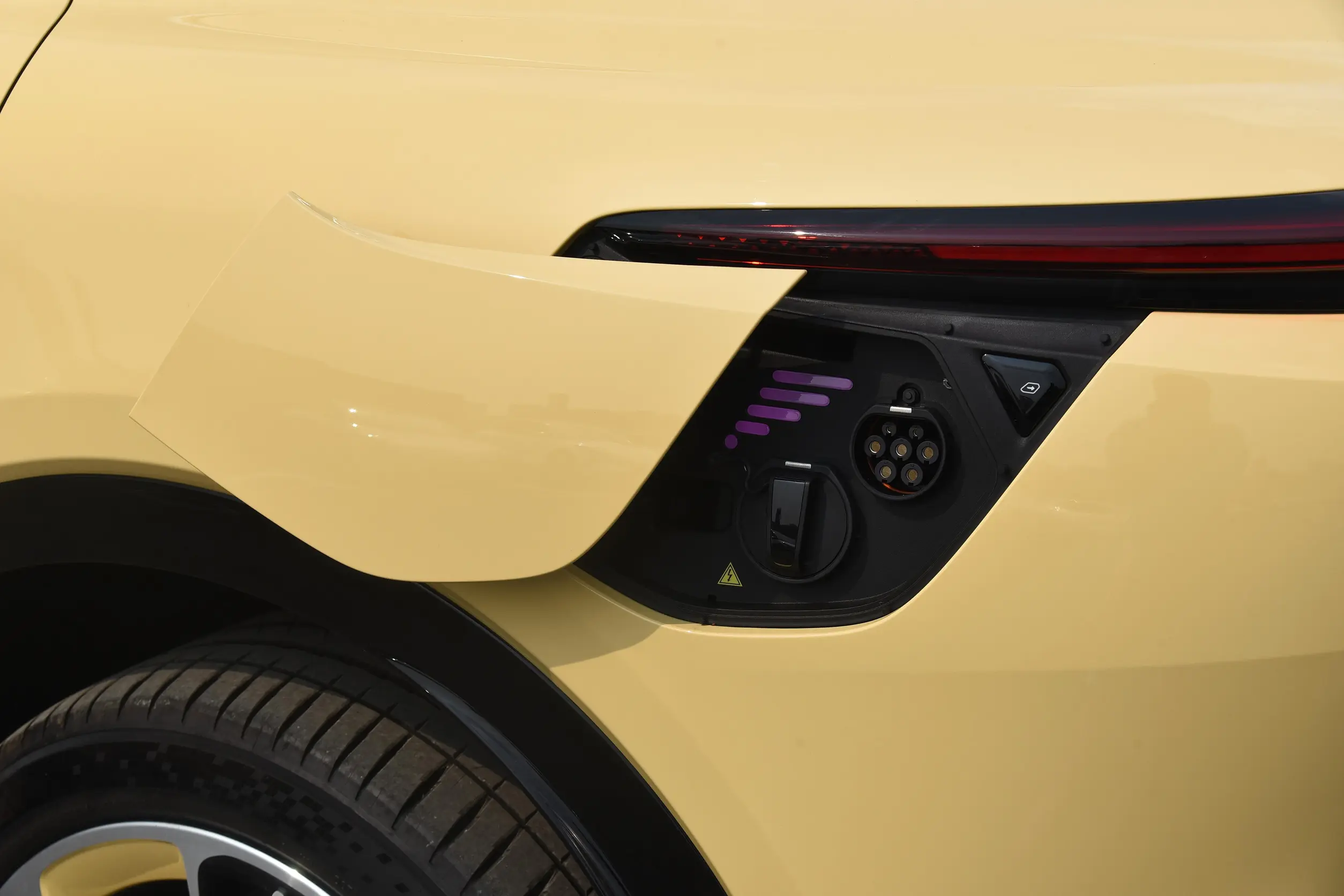 IM Motors LS7 picture (11)