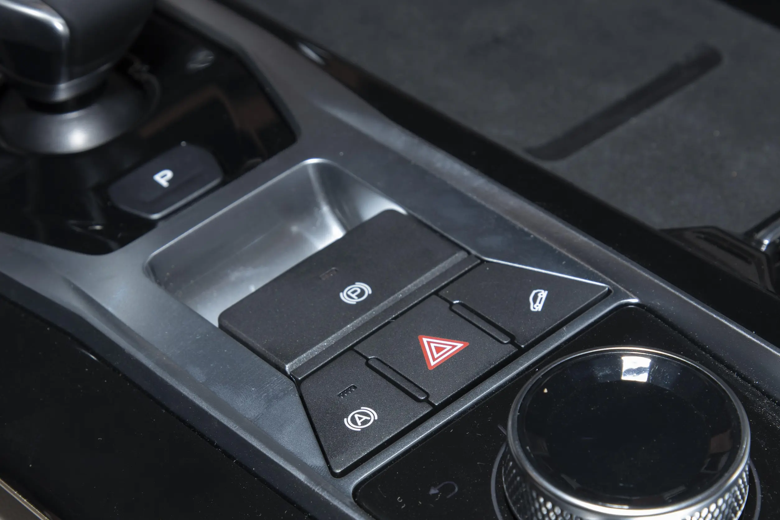 Jetour X70 C-DM picture (12)