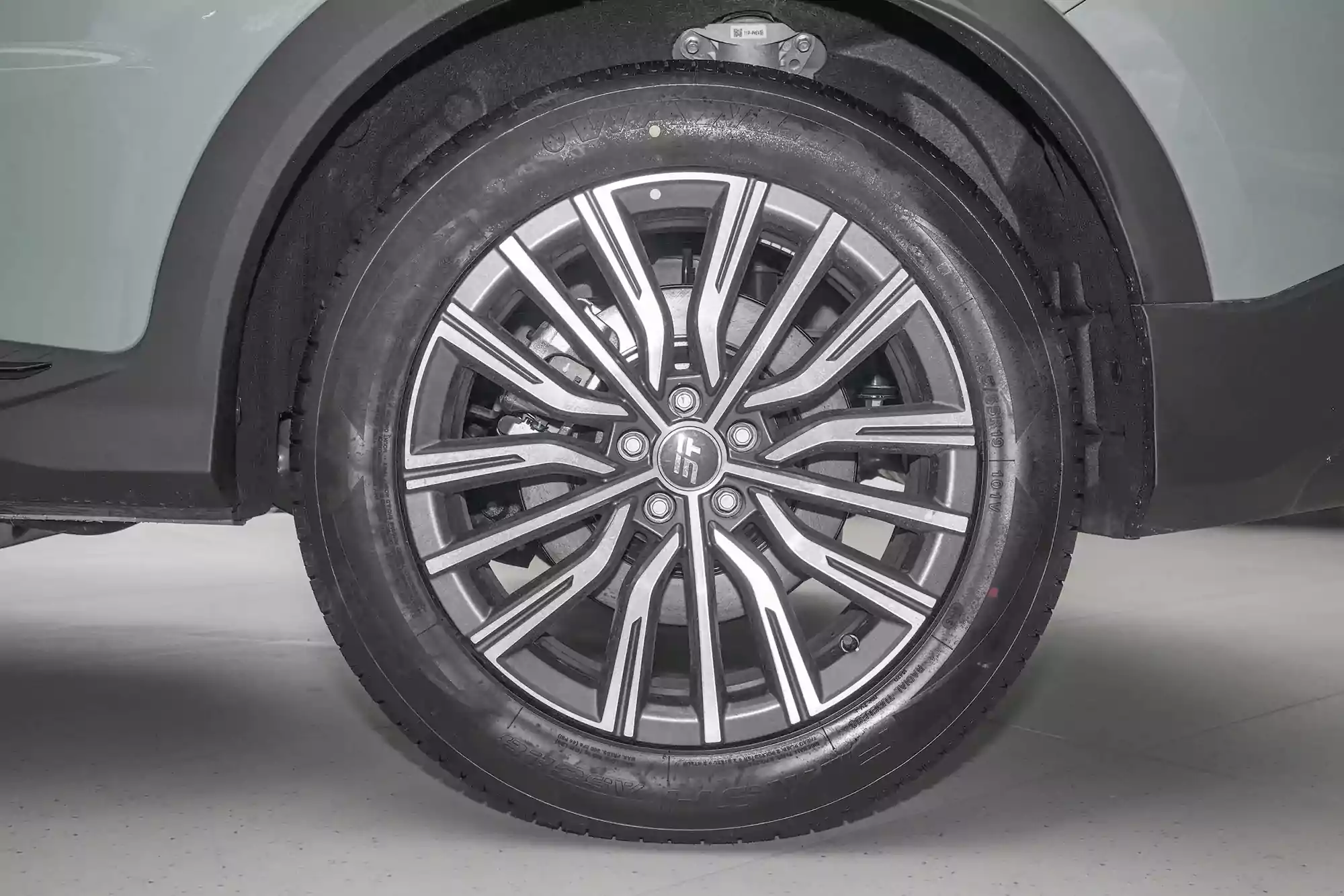 Jetour X70 C-DM picture (2)