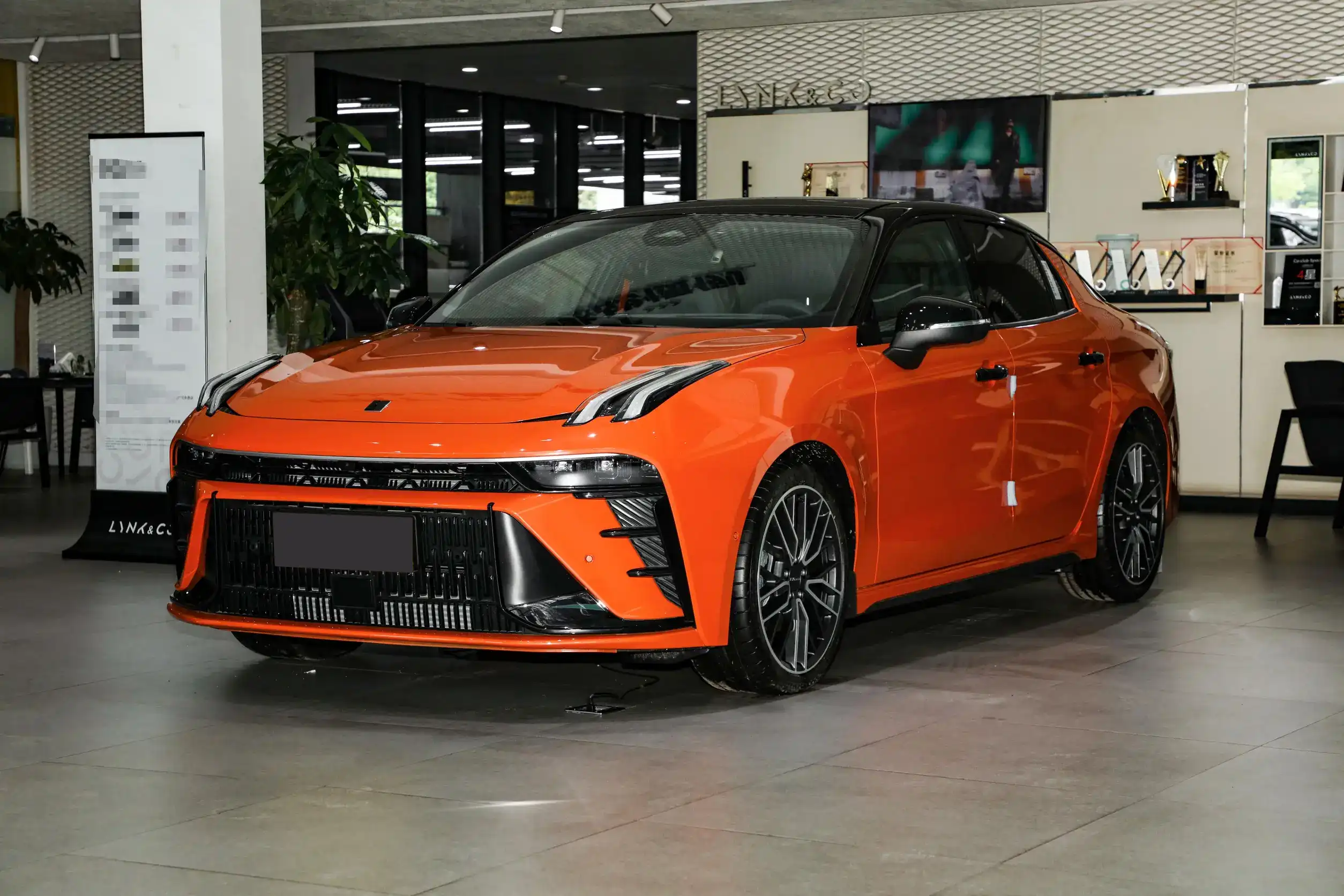 Lynk & Co 03 picture (11)