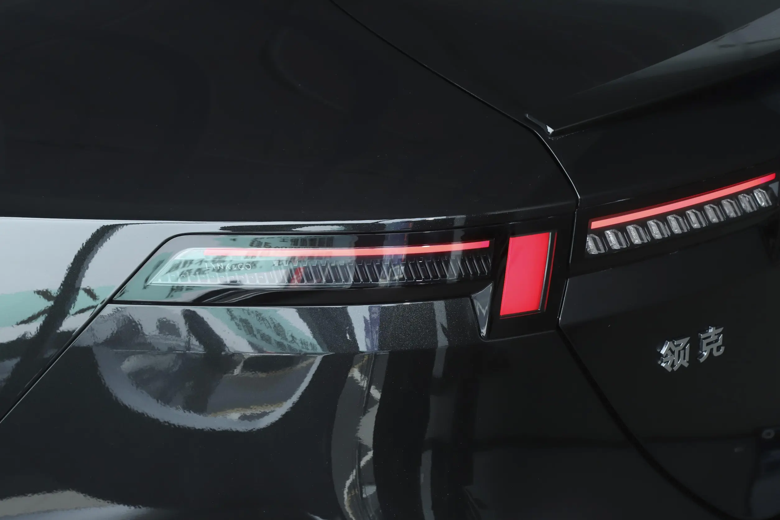 Lynk & Co 07 EM-P picture (1)