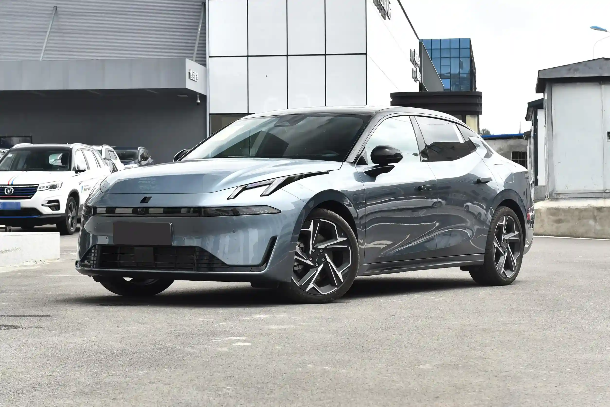 Lynk & Co 07 EM-P picture (10)