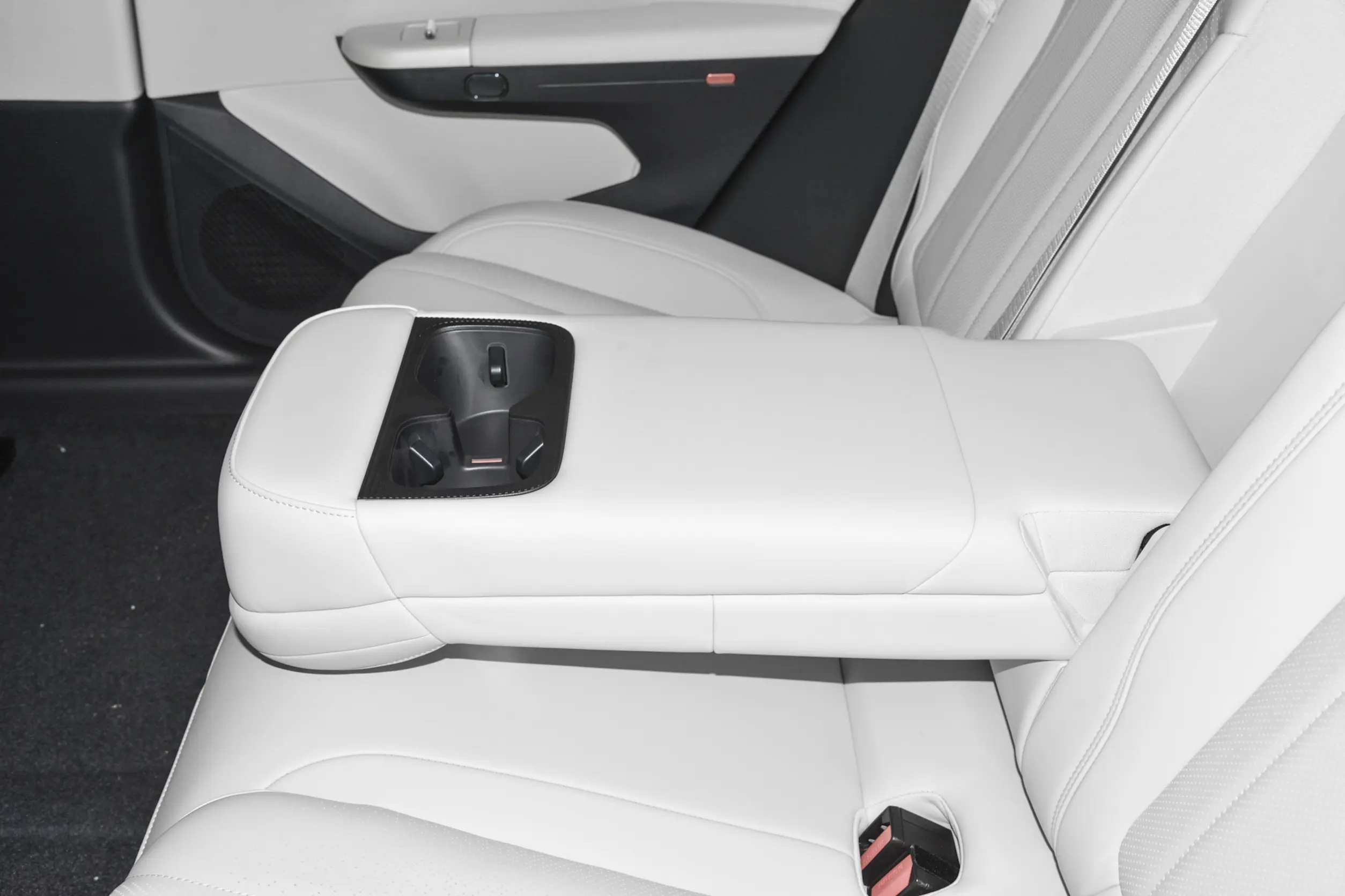 Lynk & Co 07 EM-P picture (5)