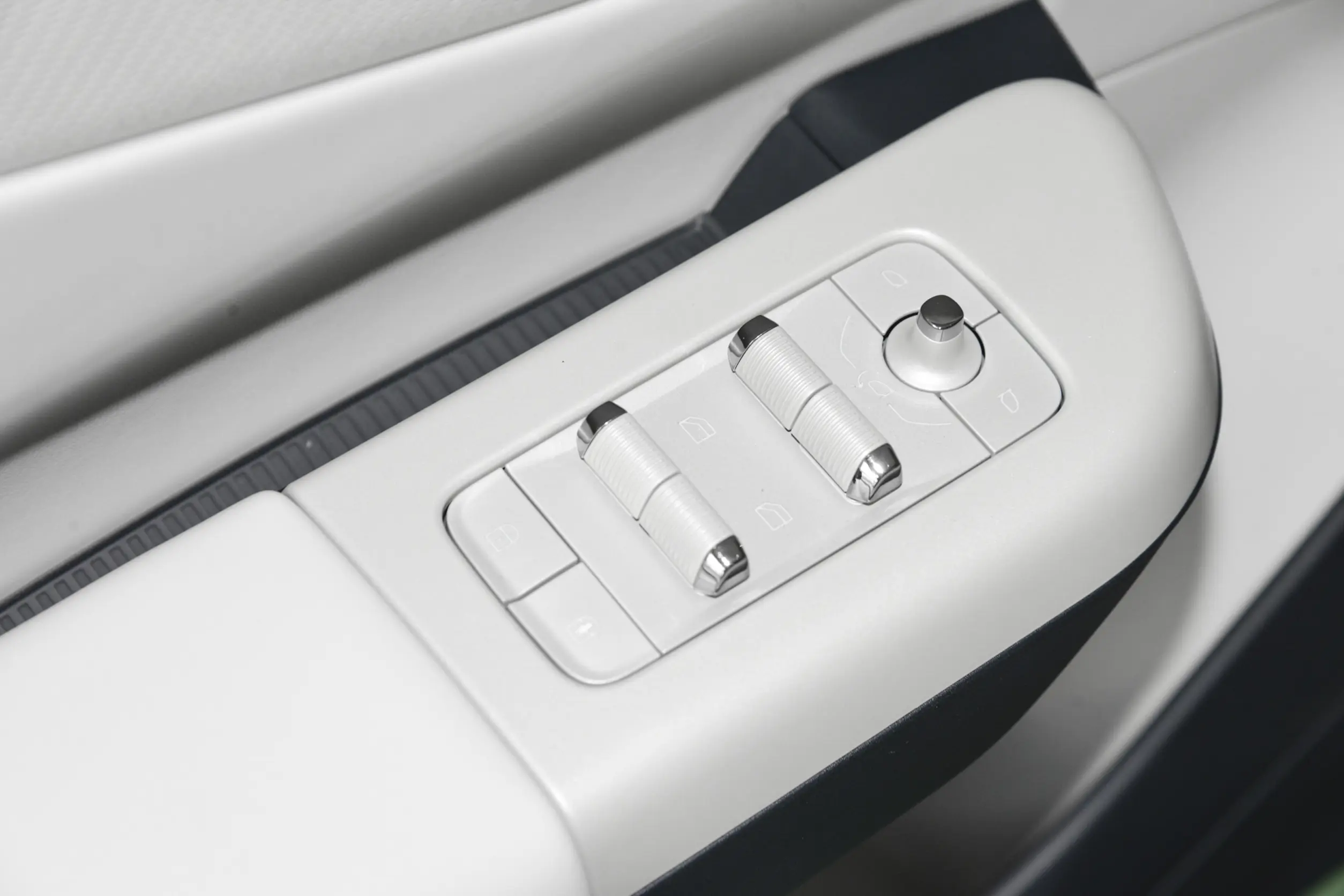 Lynk & Co 07 EM-P picture (7)