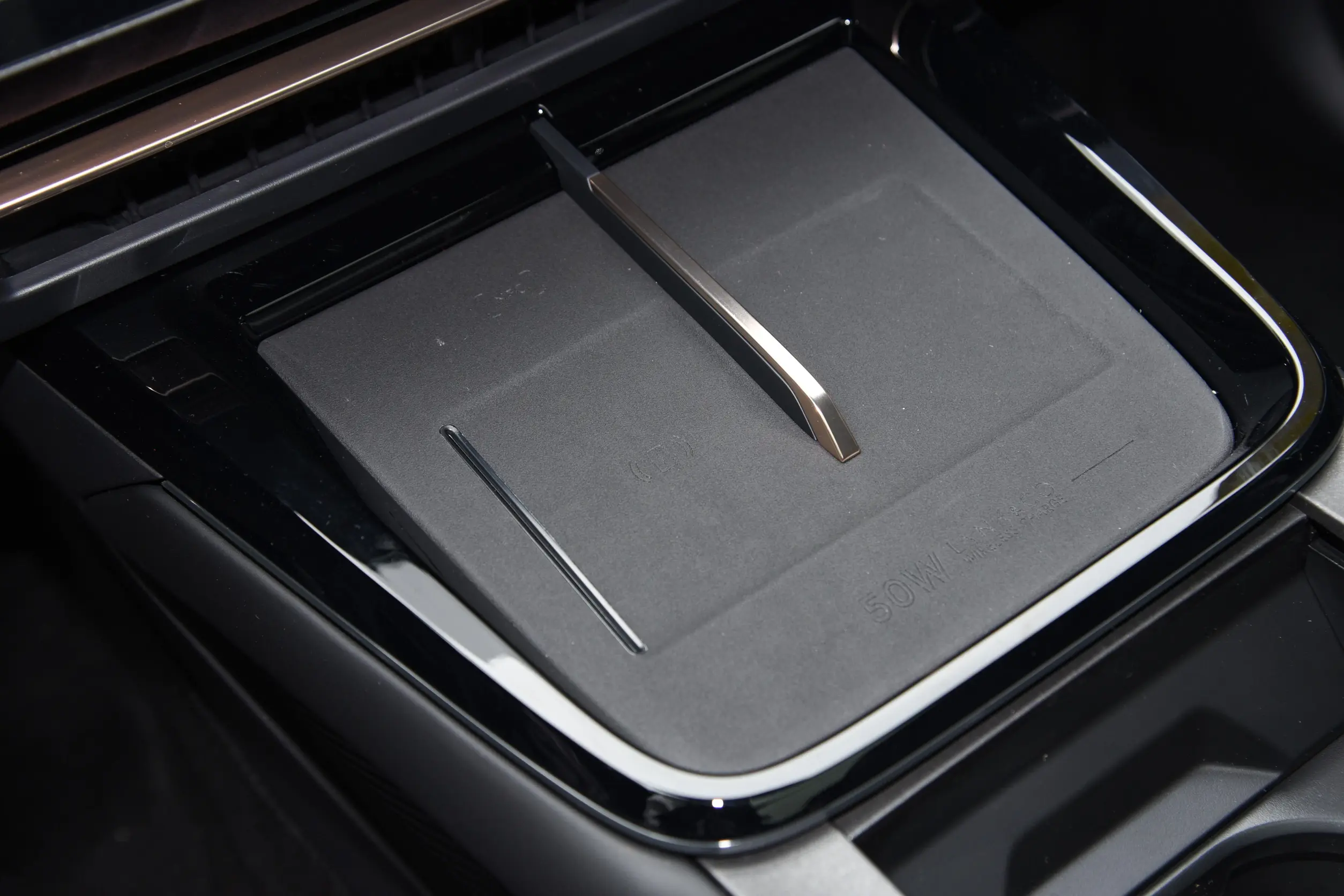 Lynk & Co 08 EM-P picture (4)