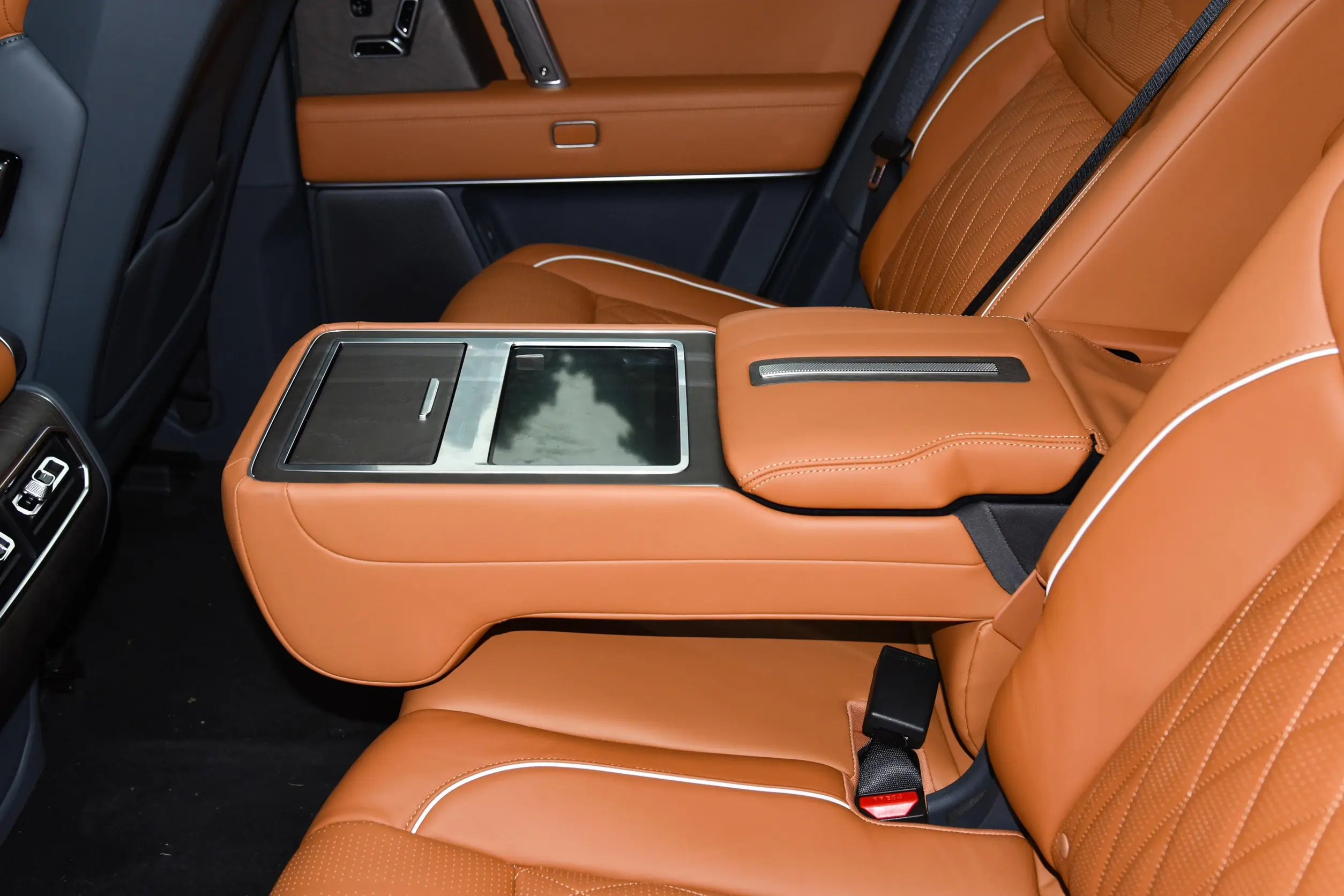 M-Hero 917 REEV picture (5)